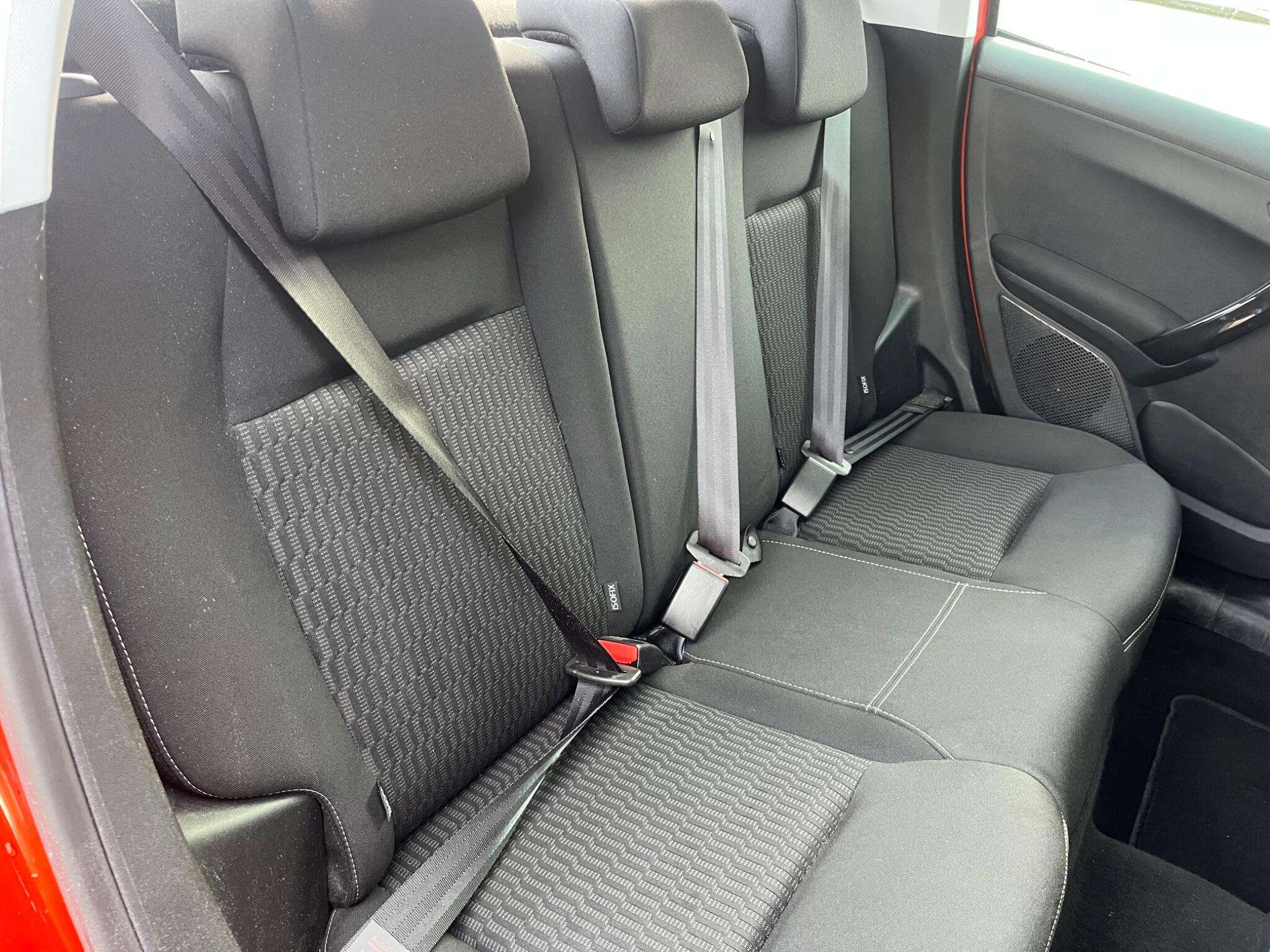 2016 PEUGEOT 208 2016 PEUGEOT 208