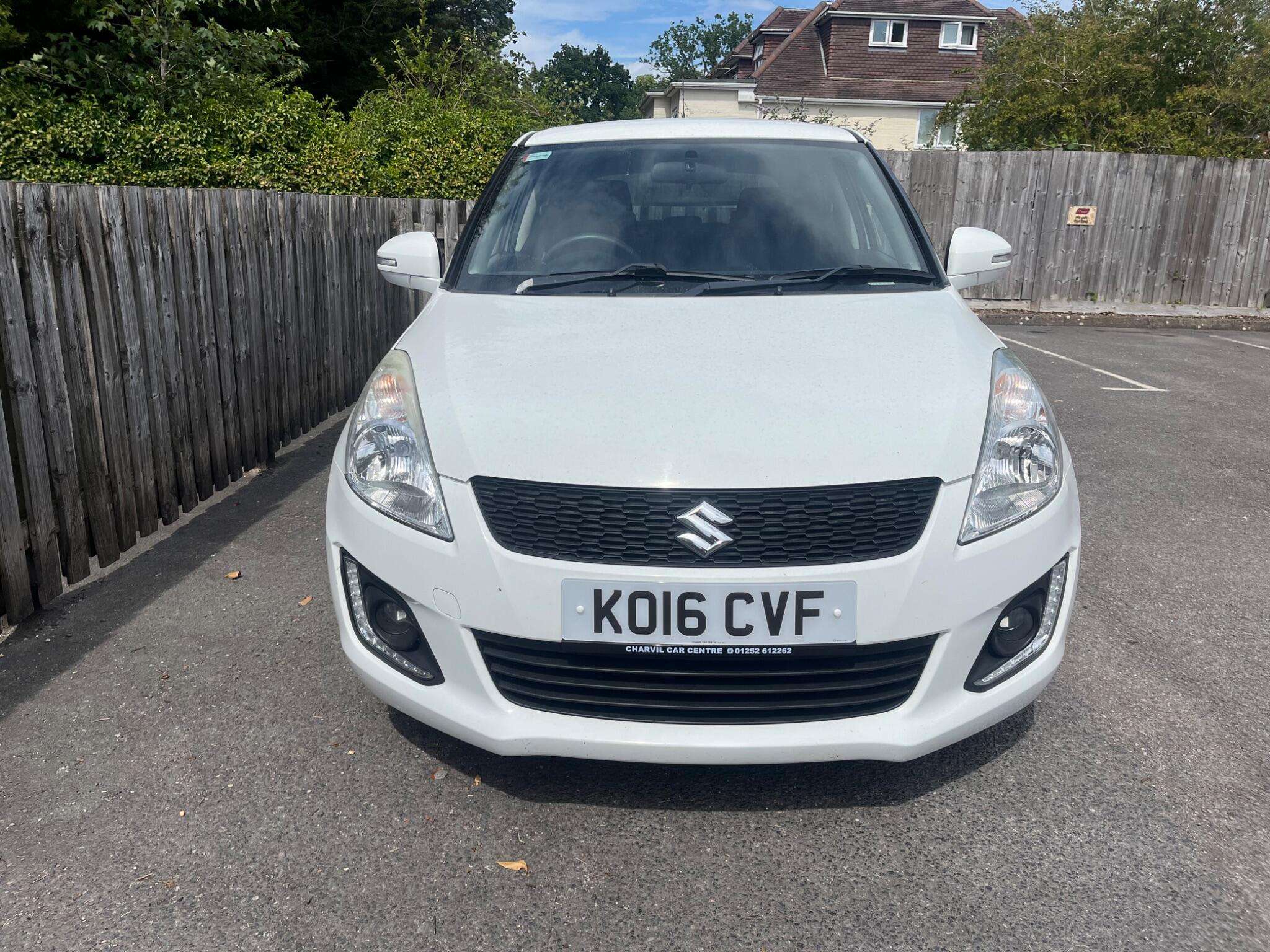 A 2016 SUZUKI SWIFT 1.2 Dualjet SZ4 Euro 6 (s/s) 5dr A 2016 SUZUKI SWIFT 1.2 Dualjet SZ4 Euro 6 (s/s) 5dr