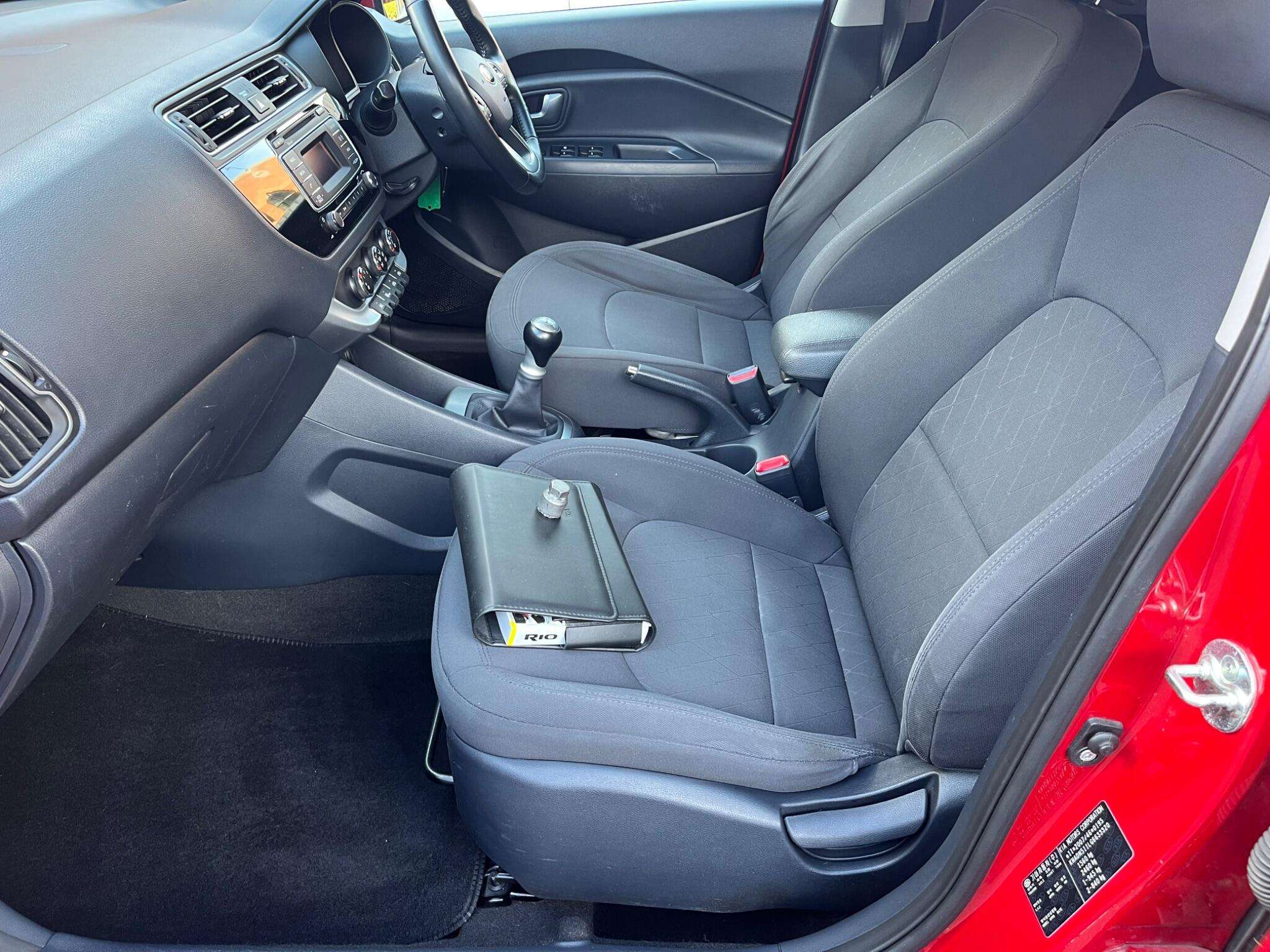 2016 KIA RIO 2016 KIA RIO