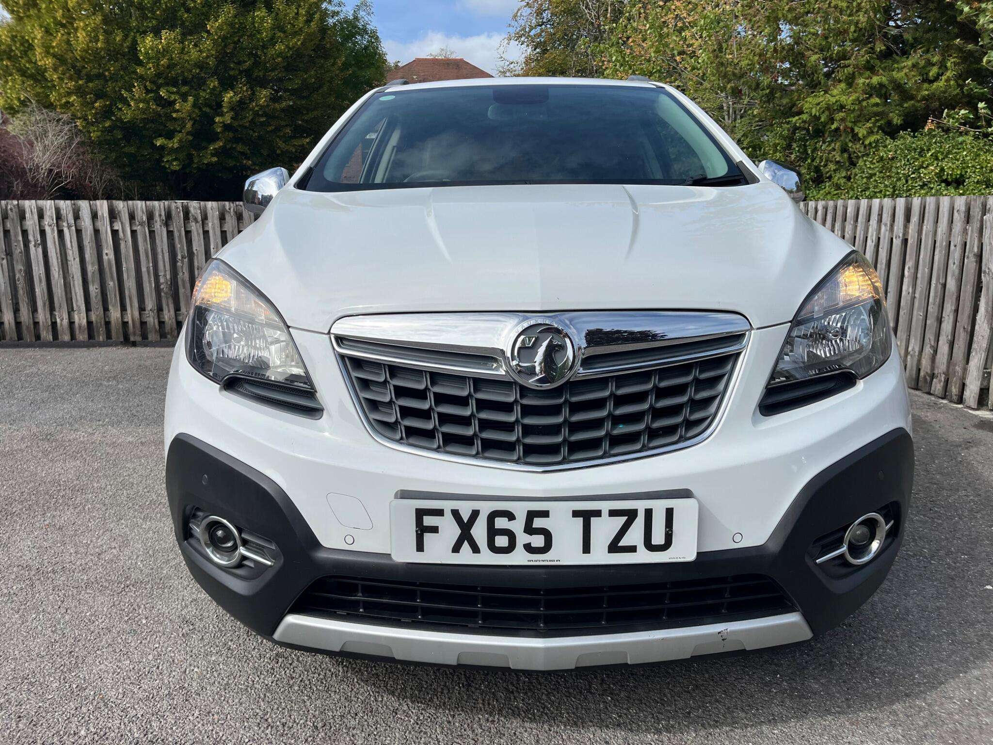A 2015 VAUXHALL MOKKA 1.4i Turbo SE 2WD Euro 6 (s/s) 5dr A 2015 VAUXHALL MOKKA 1.4i Turbo SE 2WD Euro 6 (s/s) 5dr