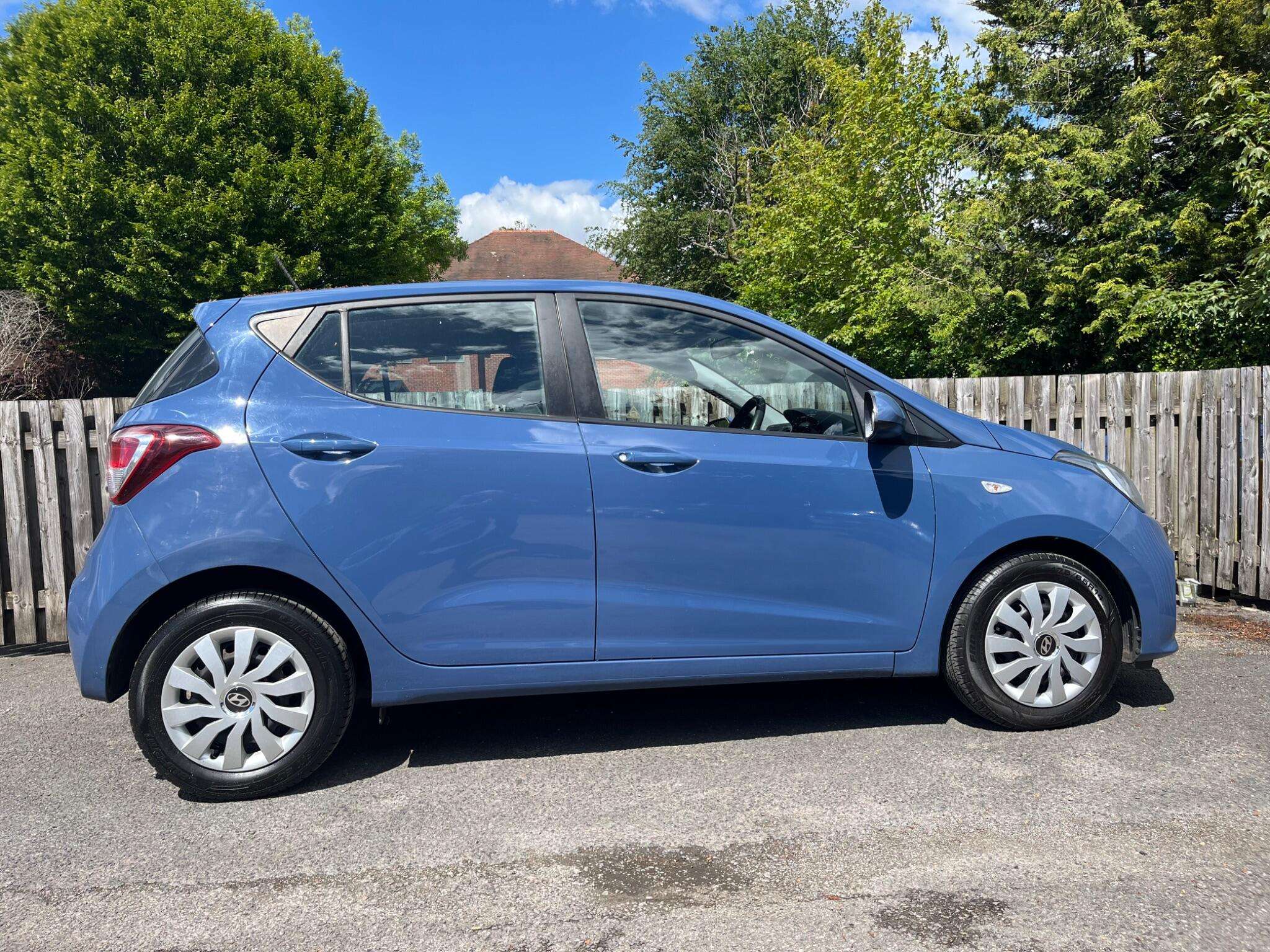 2017 HYUNDAI I10 2017 HYUNDAI I10