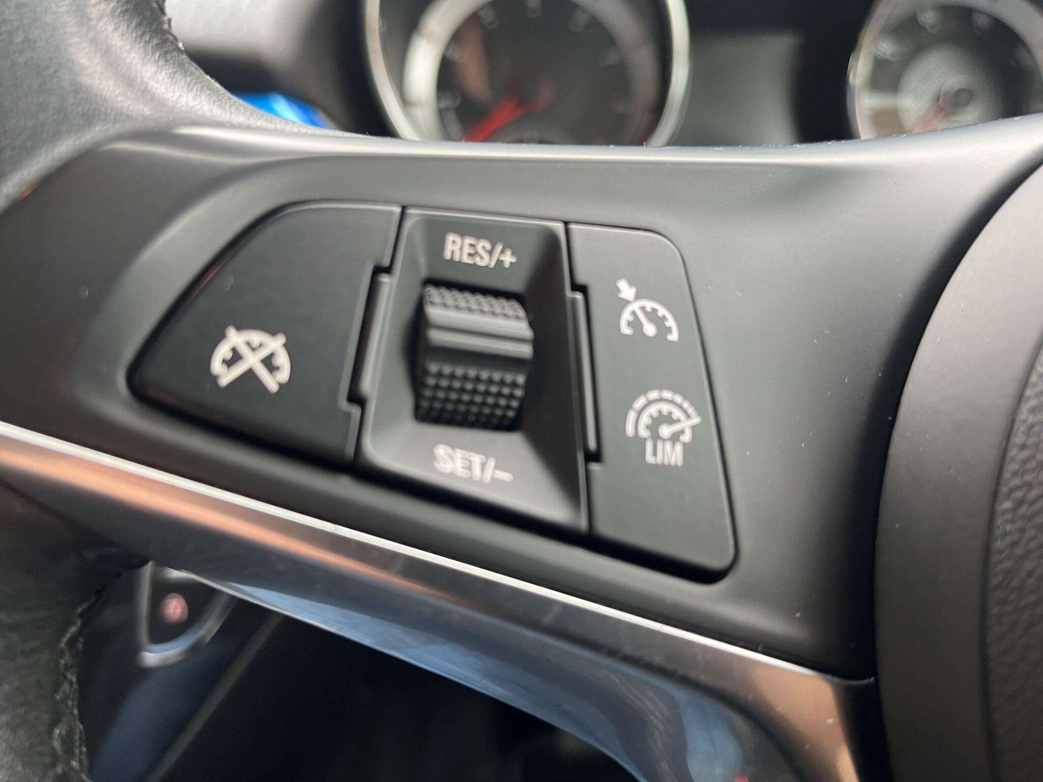 2016 VAUXHALL ADAM 2016 VAUXHALL ADAM