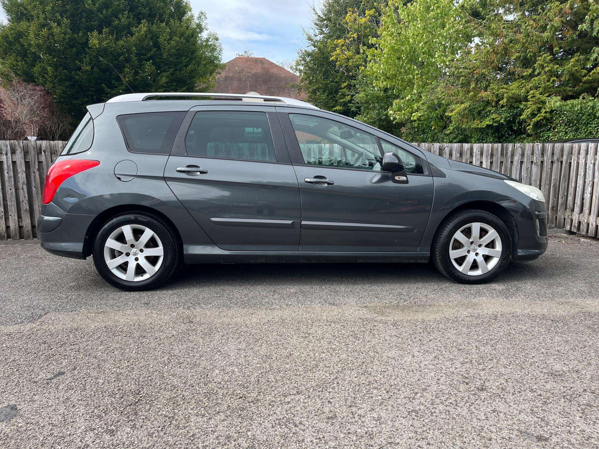 2010 PEUGEOT 308 SW 2010 PEUGEOT 308 SW
