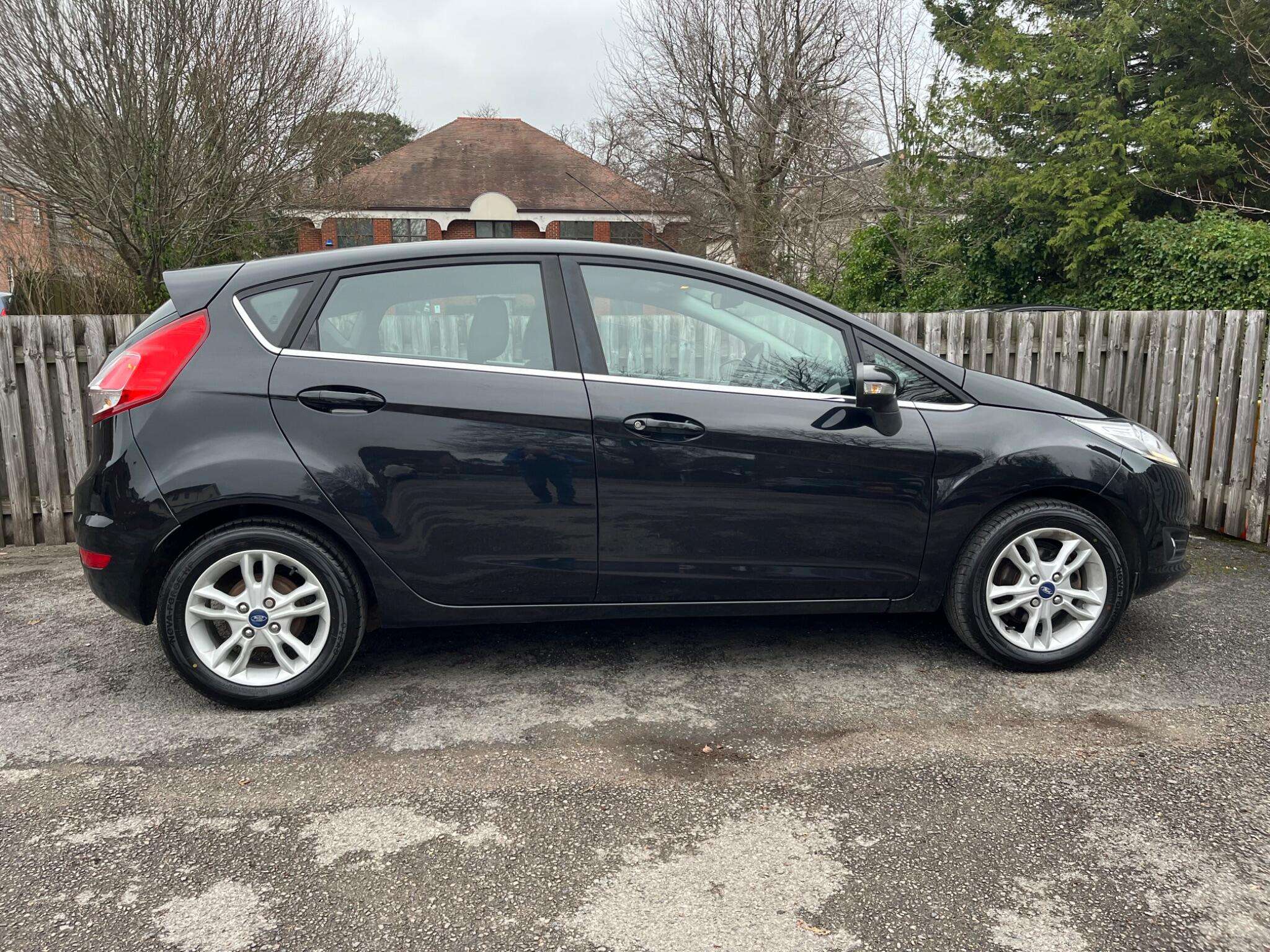2015 FORD FIESTA 2015 FORD FIESTA