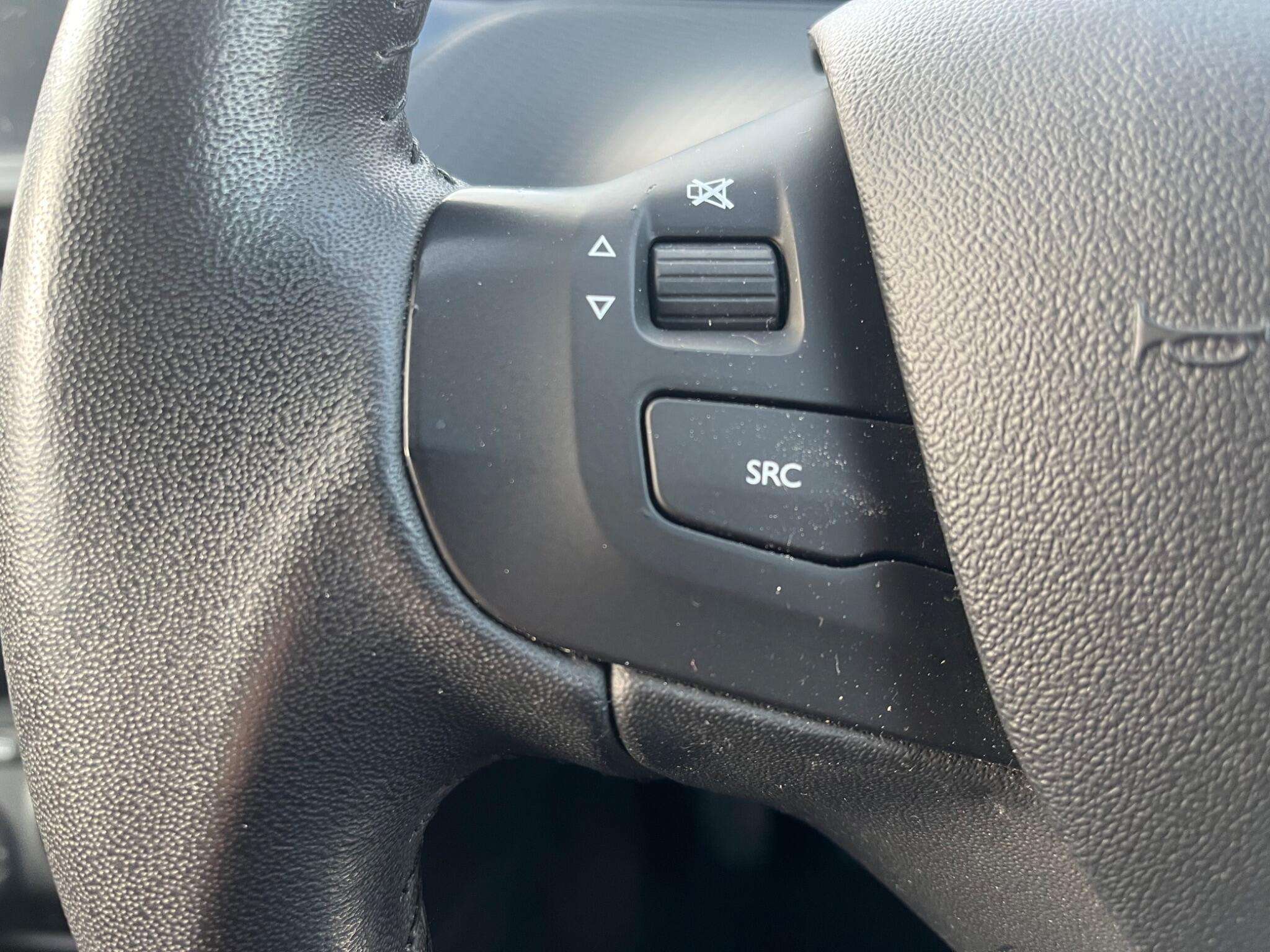 2016 PEUGEOT 208 2016 PEUGEOT 208