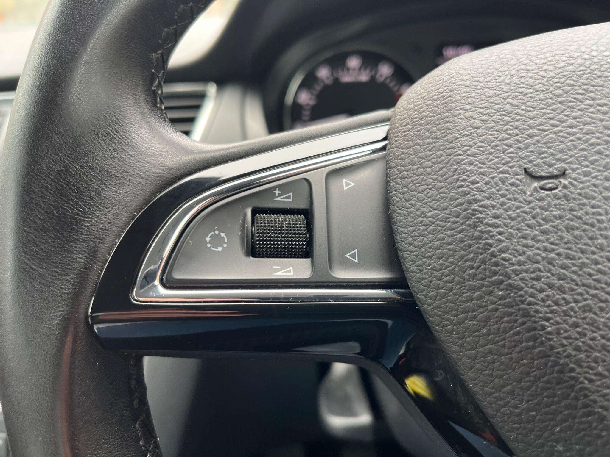 2013 SKODA RAPID 2013 SKODA RAPID