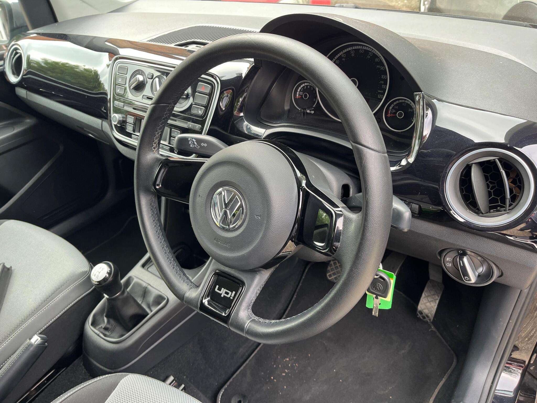 2012 VOLKSWAGEN UP! 2012 VOLKSWAGEN UP!