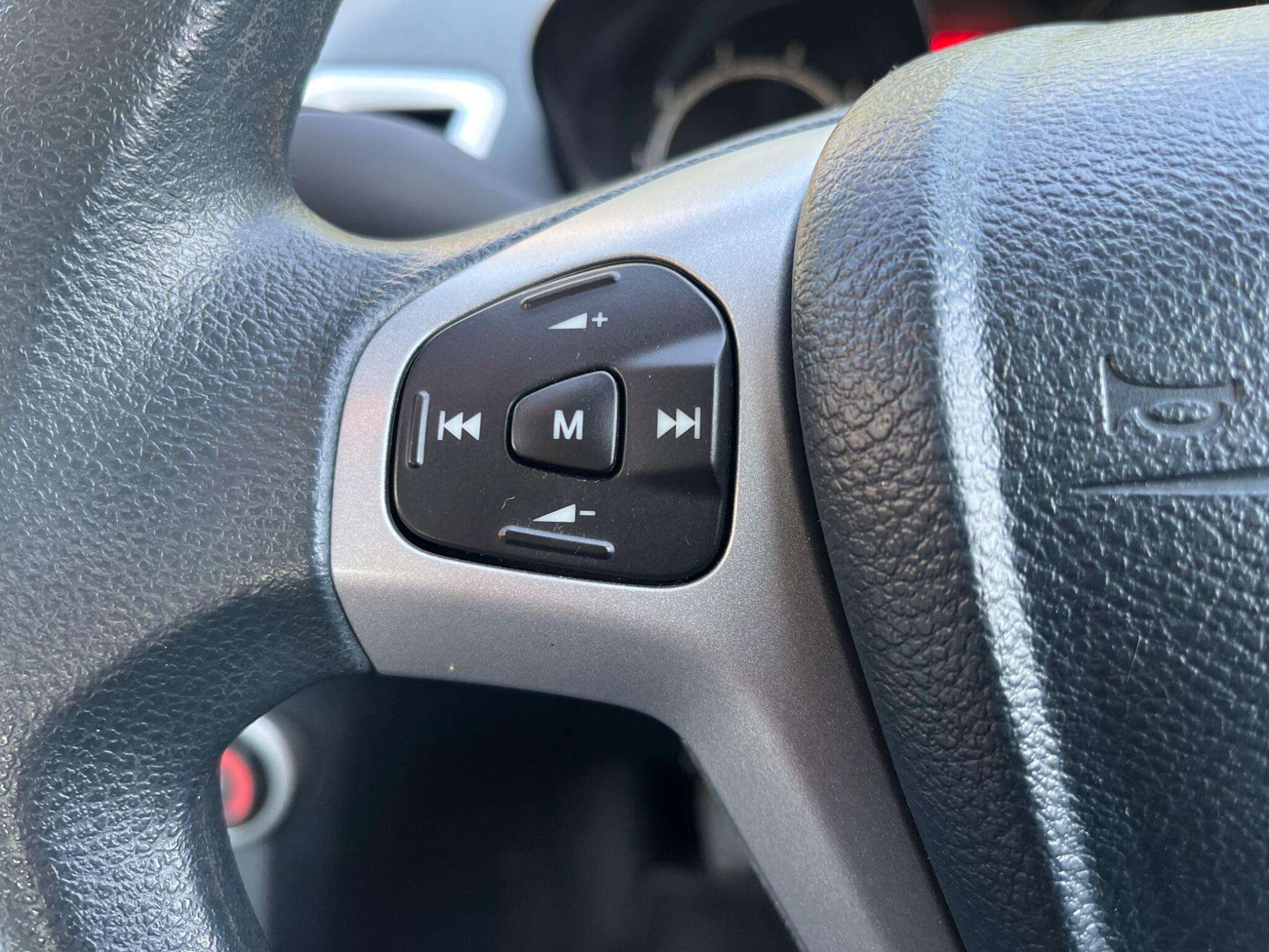 2012 FORD FIESTA 2012 FORD FIESTA