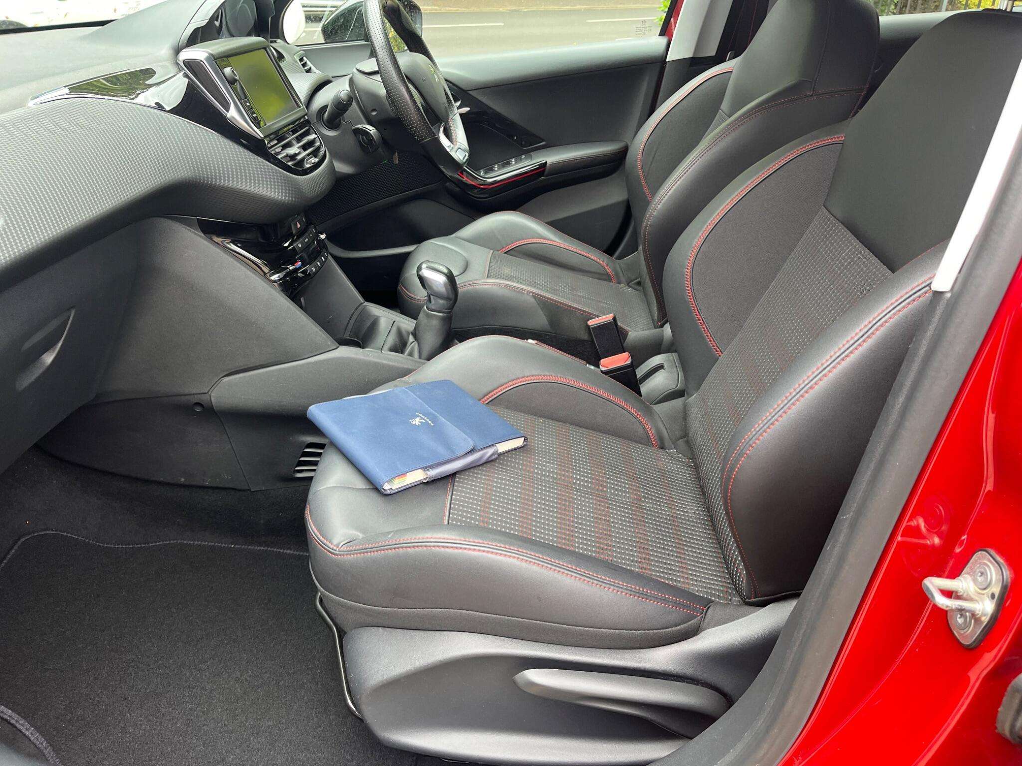 2016 PEUGEOT 208 2016 PEUGEOT 208