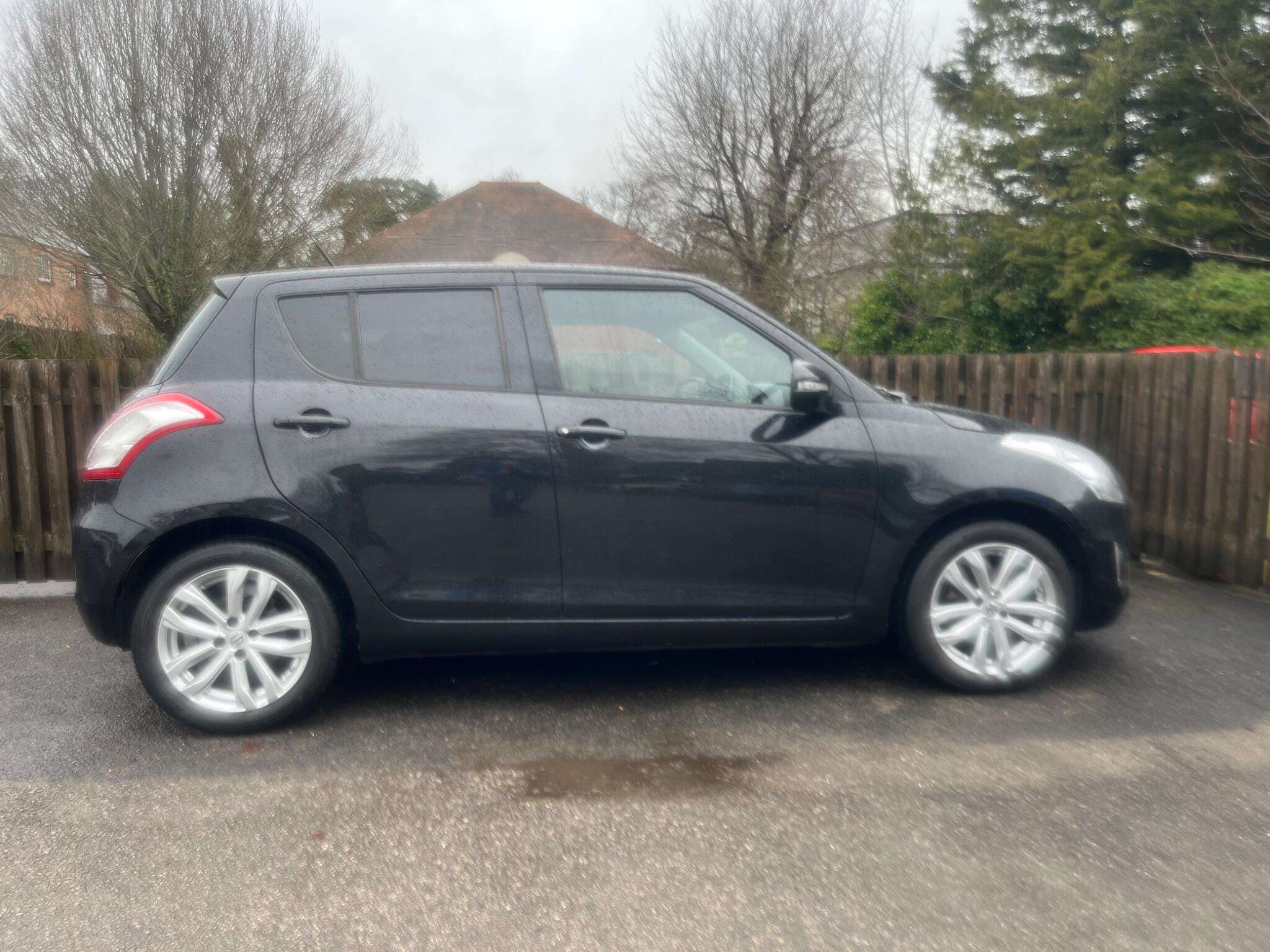 2015 SUZUKI SWIFT 2015 SUZUKI SWIFT