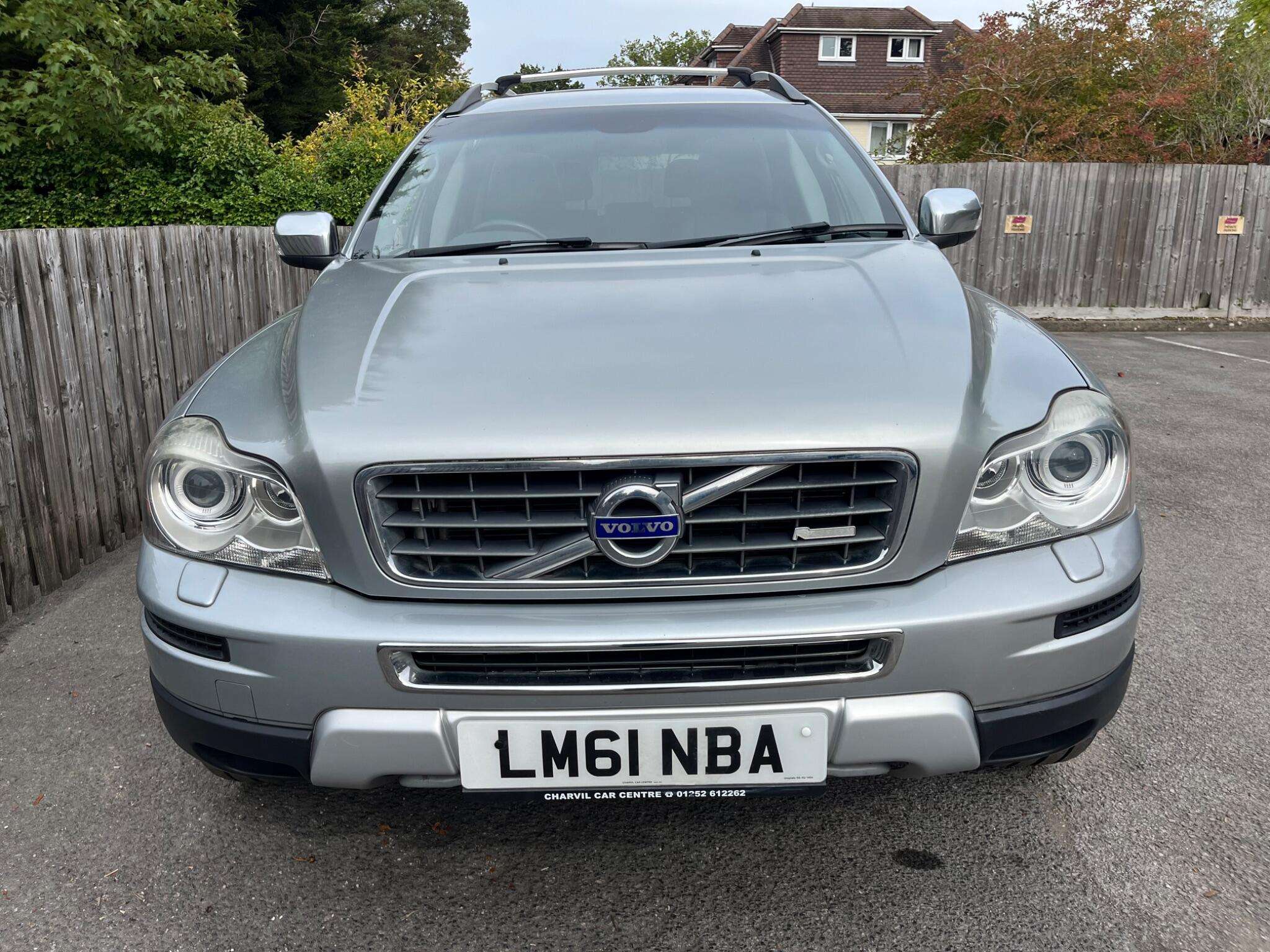 A 2011 VOLVO XC90 D5 R-DESIGN AWD A 2011 VOLVO XC90 D5 R-DESIGN AWD