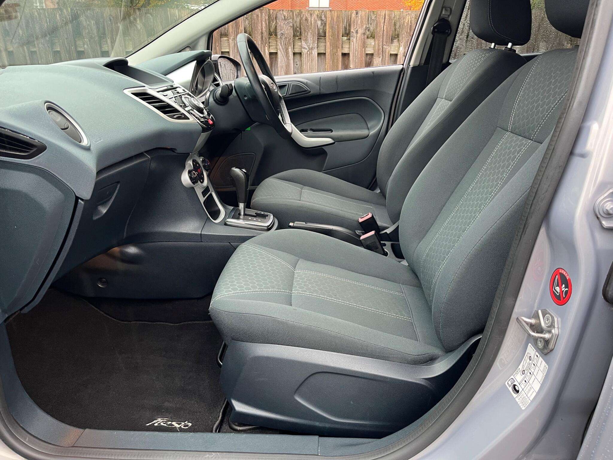 2011 FORD FIESTA 2011 FORD FIESTA