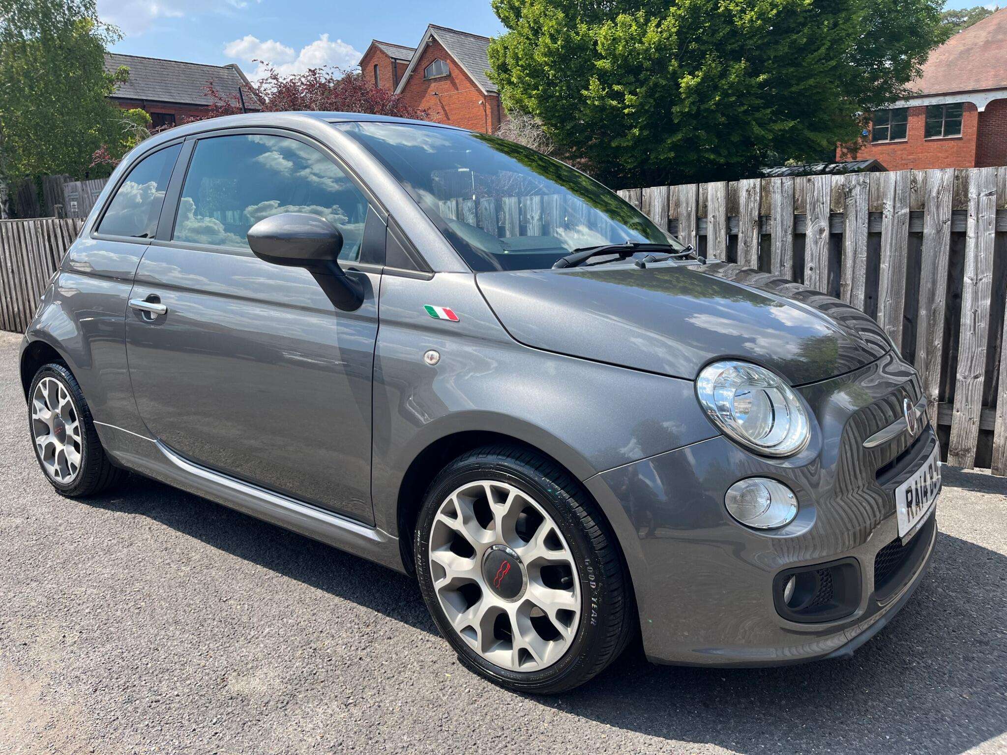 2014 FIAT 500 2014 FIAT 500
