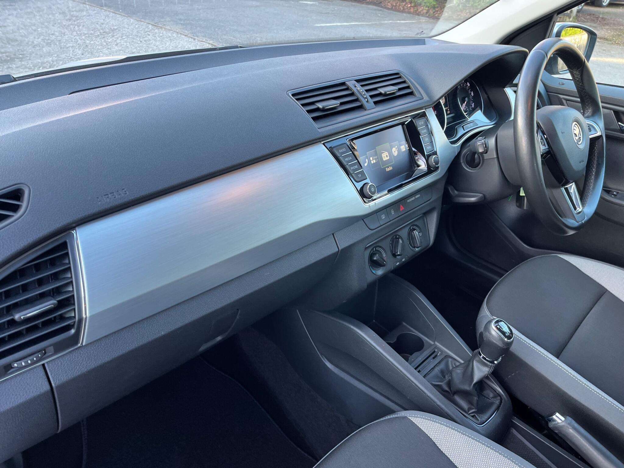 2015 SKODA FABIA 2015 SKODA FABIA