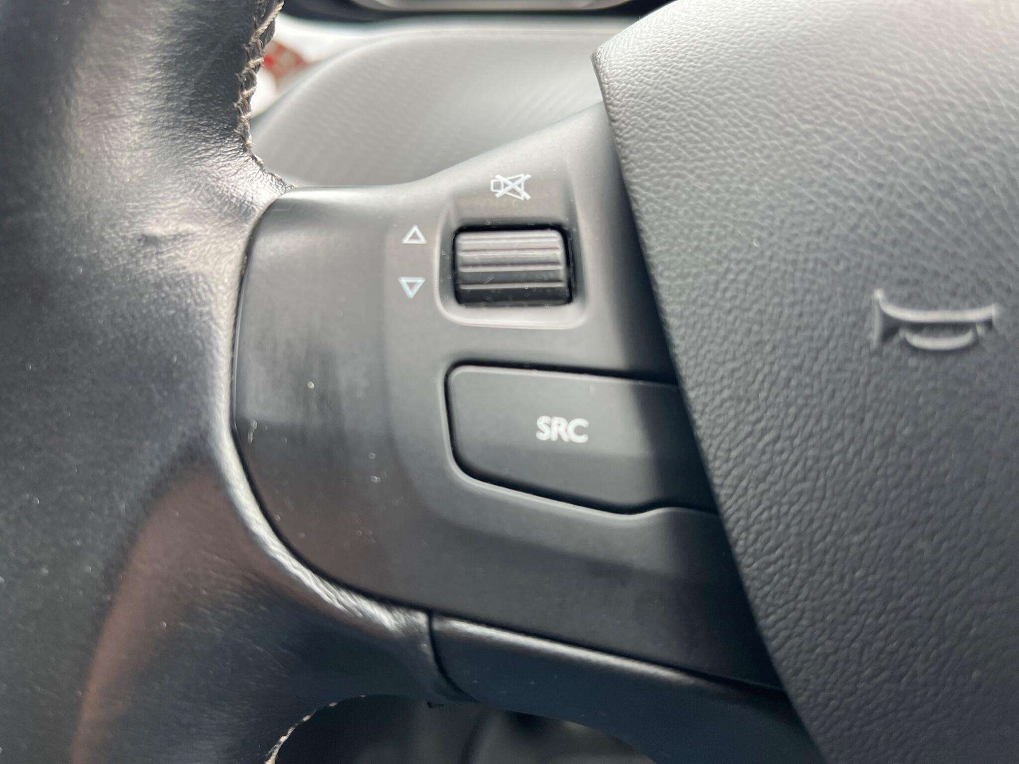 2017 PEUGEOT 208 2017 PEUGEOT 208