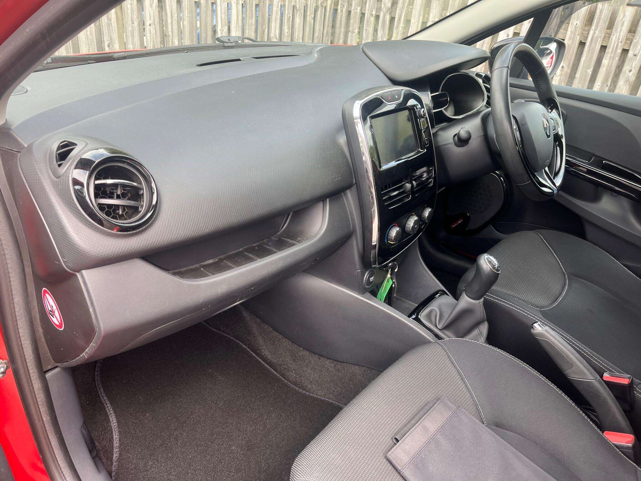 2014 RENAULT CLIO 2014 RENAULT CLIO