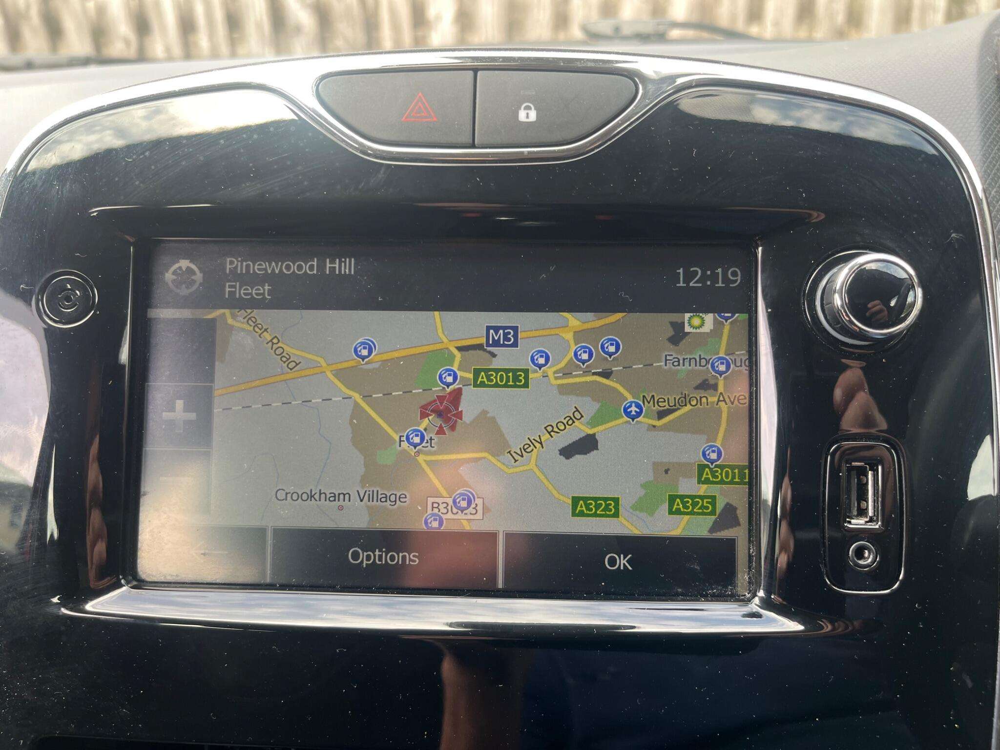2014 RENAULT CLIO 2014 RENAULT CLIO
