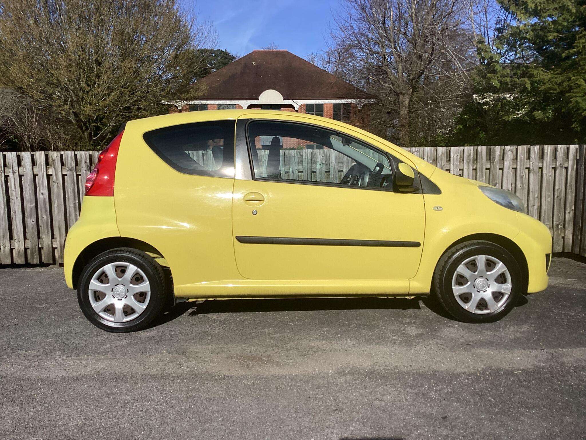 2010 PEUGEOT 107 2010 PEUGEOT 107