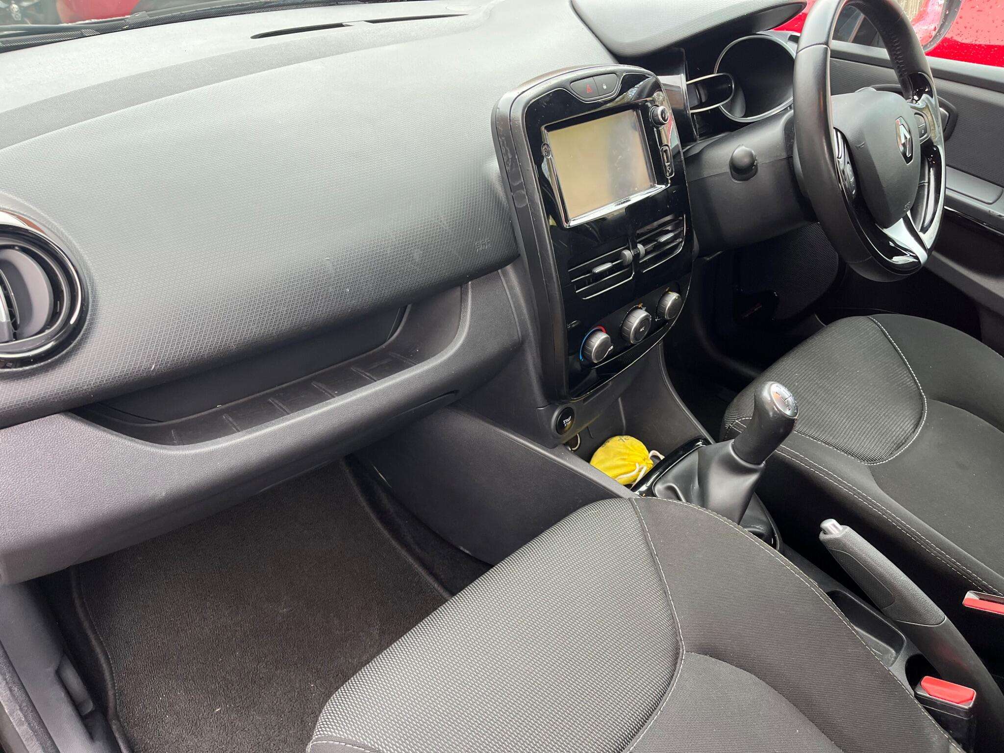 2016 RENAULT CLIO 2016 RENAULT CLIO