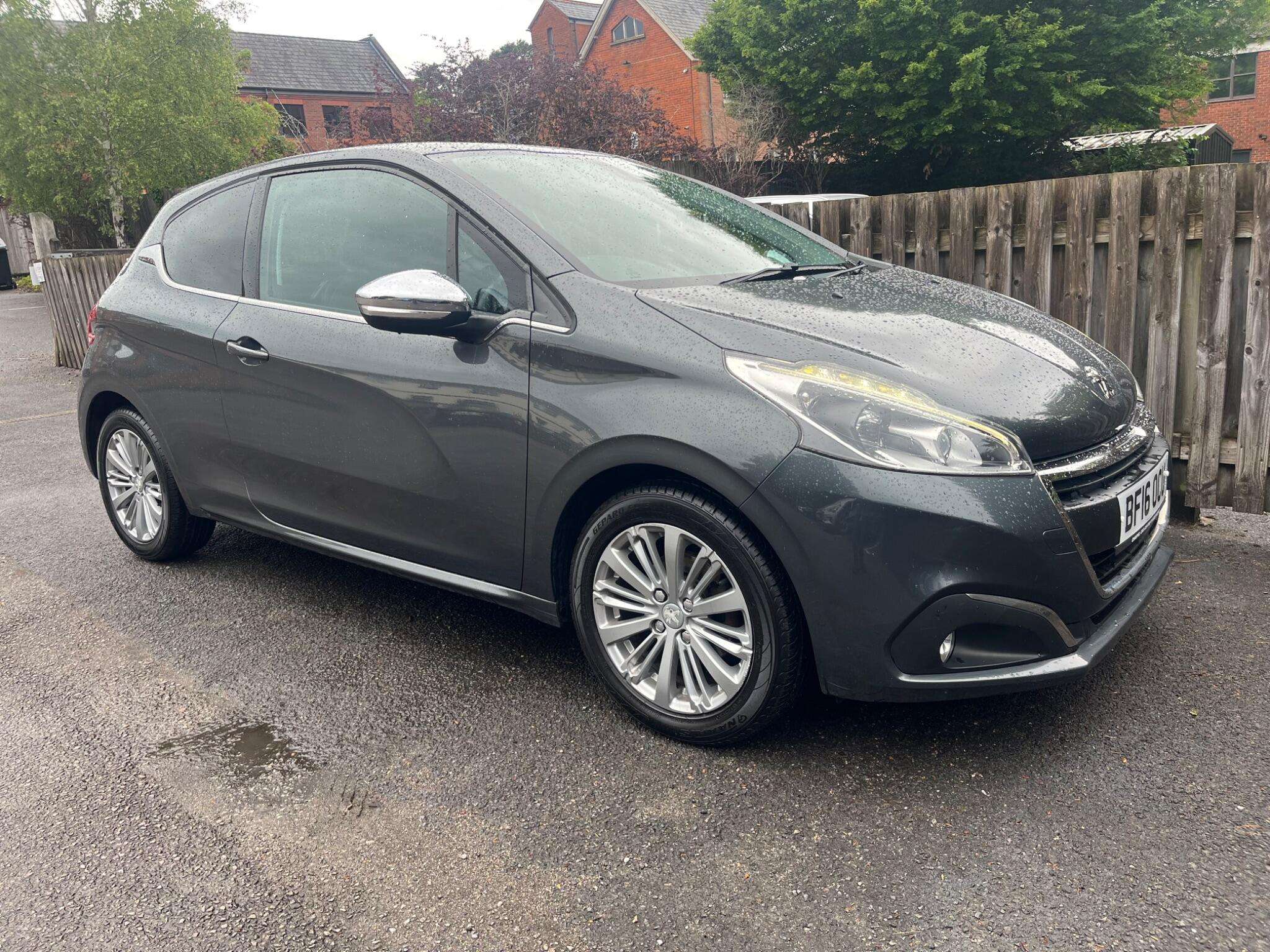 2016 PEUGEOT 208 2016 PEUGEOT 208