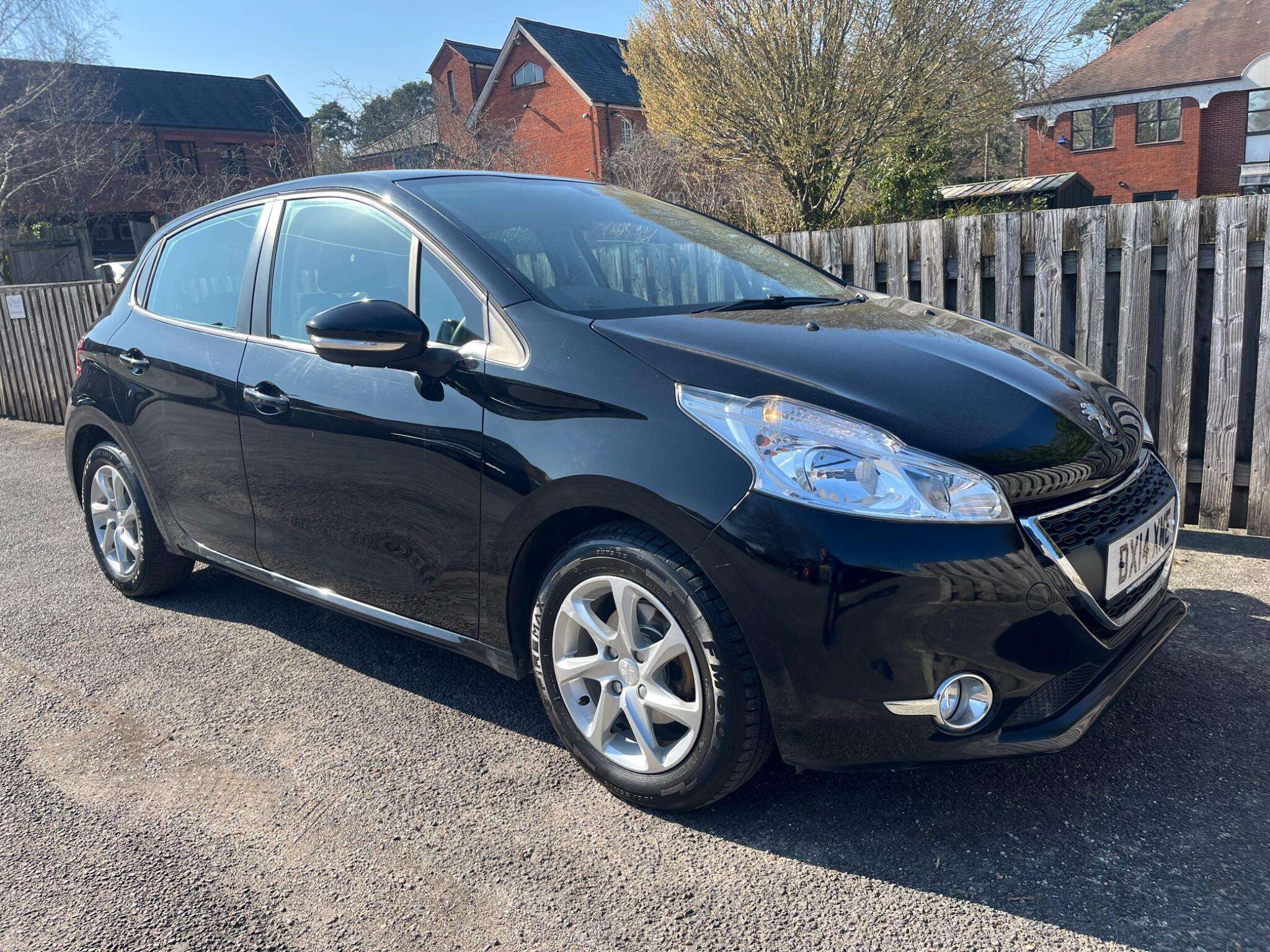 2014 PEUGEOT 208 2014 PEUGEOT 208