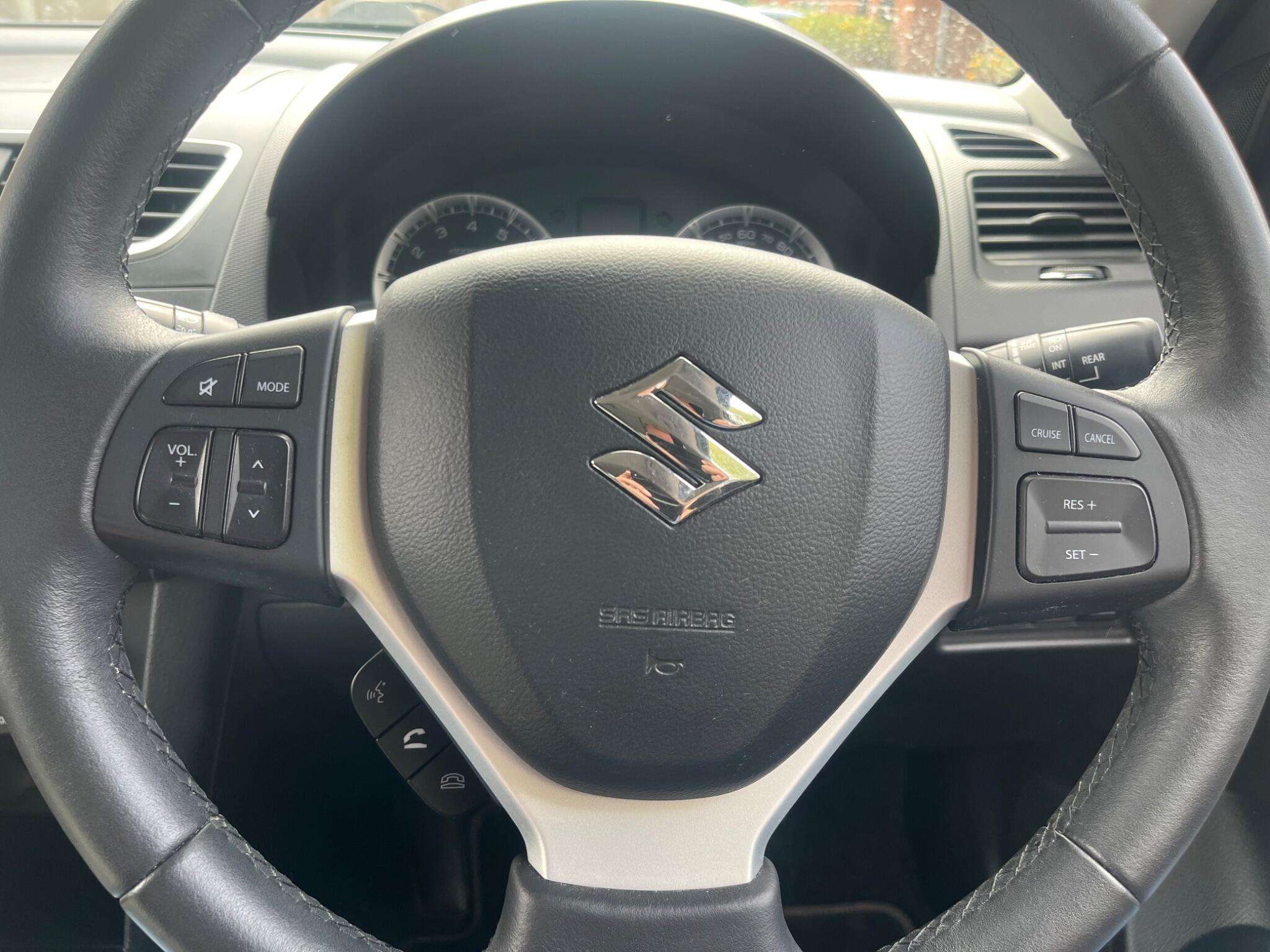 2016 SUZUKI SWIFT 2016 SUZUKI SWIFT