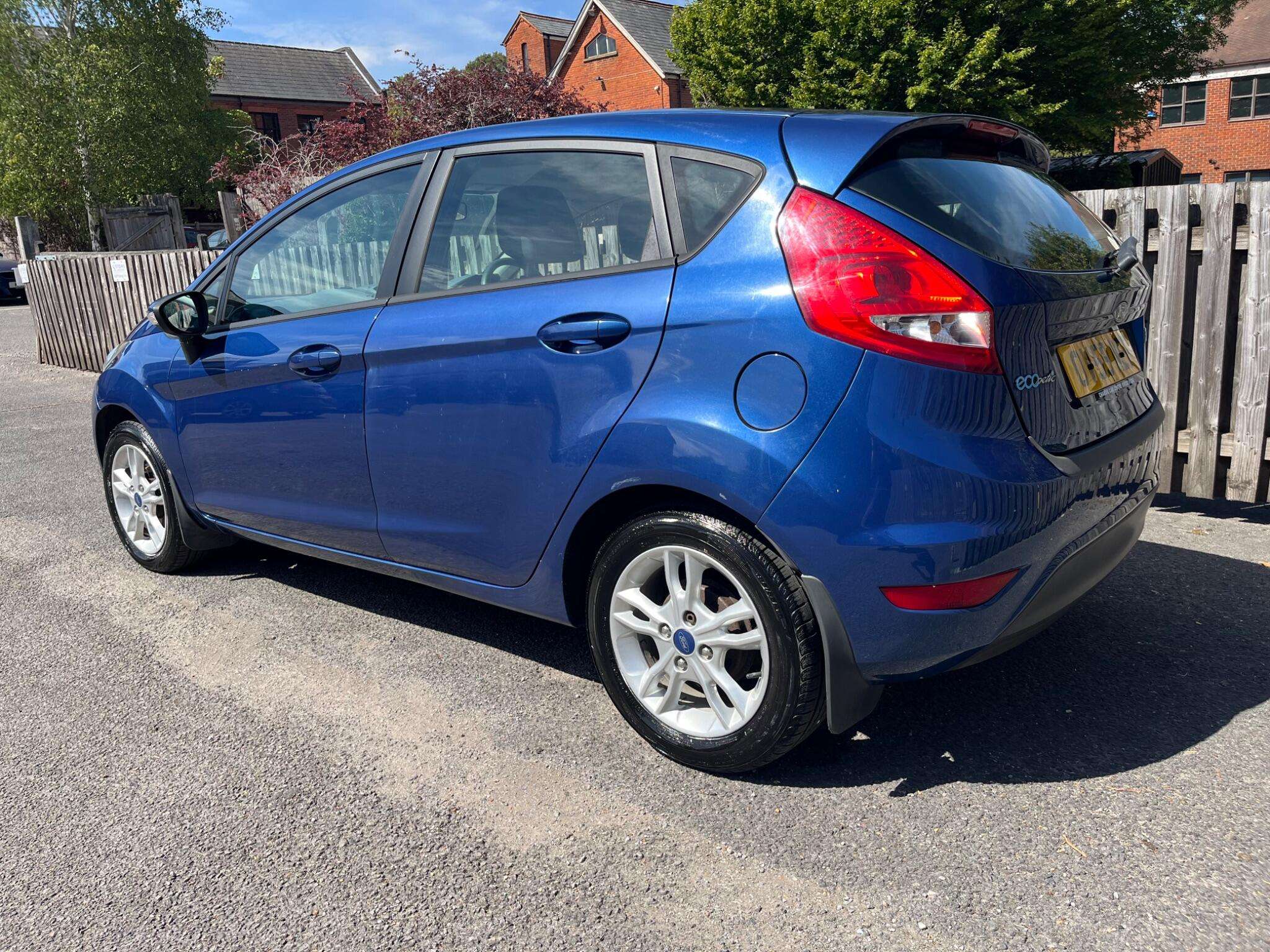 A 2009 FORD FIESTA 1.6 TDCi ECOnetic 5dr A 2009 FORD FIESTA 1.6 TDCi ECOnetic 5dr