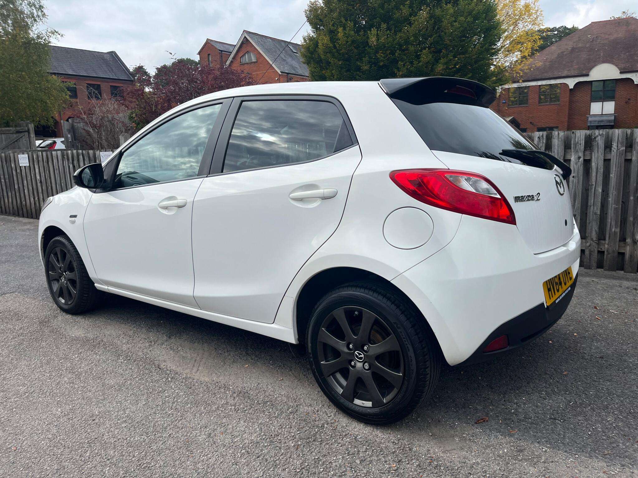 A 2014 MAZDA MAZDA2 1.3 Colour Edition Euro 5 5dr A 2014 MAZDA MAZDA2 1.3 Colour Edition Euro 5 5dr