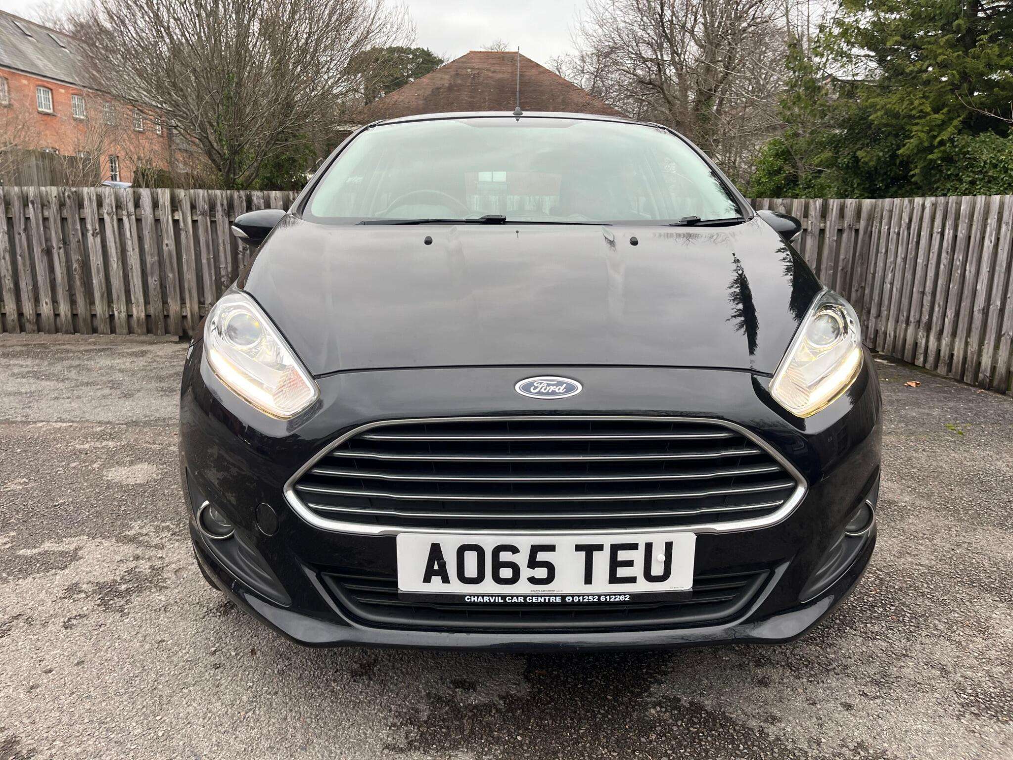 A 2015 FORD FIESTA 1.25 Zetec Euro 6 5dr A 2015 FORD FIESTA 1.25 Zetec Euro 6 5dr