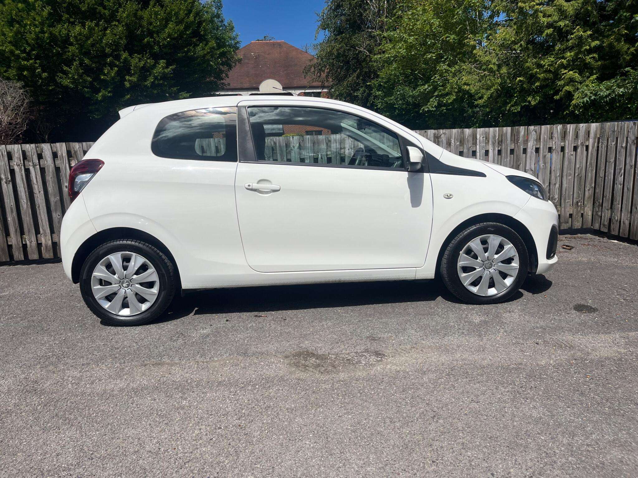 2016 PEUGEOT 108 2016 PEUGEOT 108