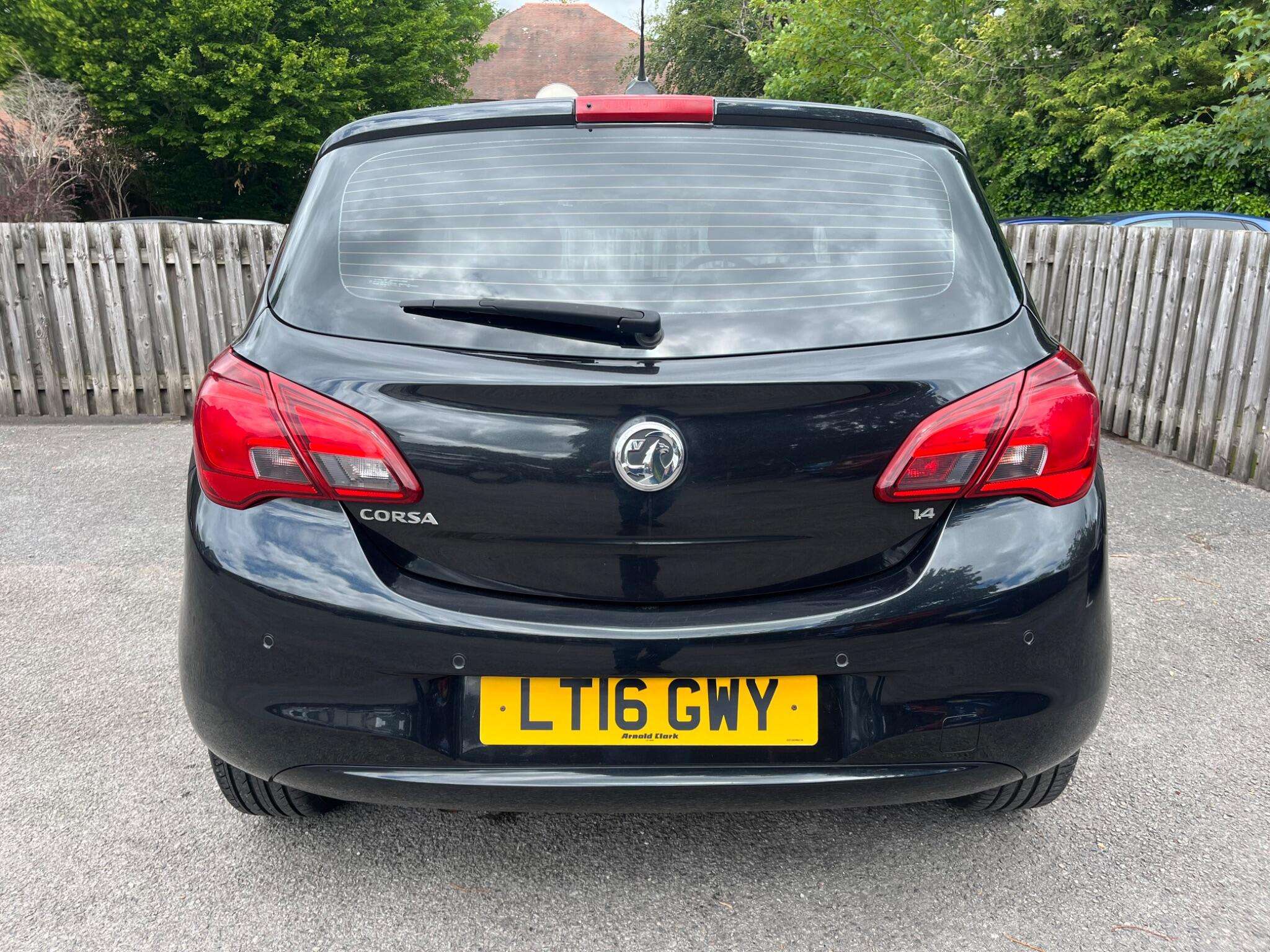 A 2016 VAUXHALL CORSA 1.4i SE Auto Euro 6 5dr A 2016 VAUXHALL CORSA 1.4i SE Auto Euro 6 5dr