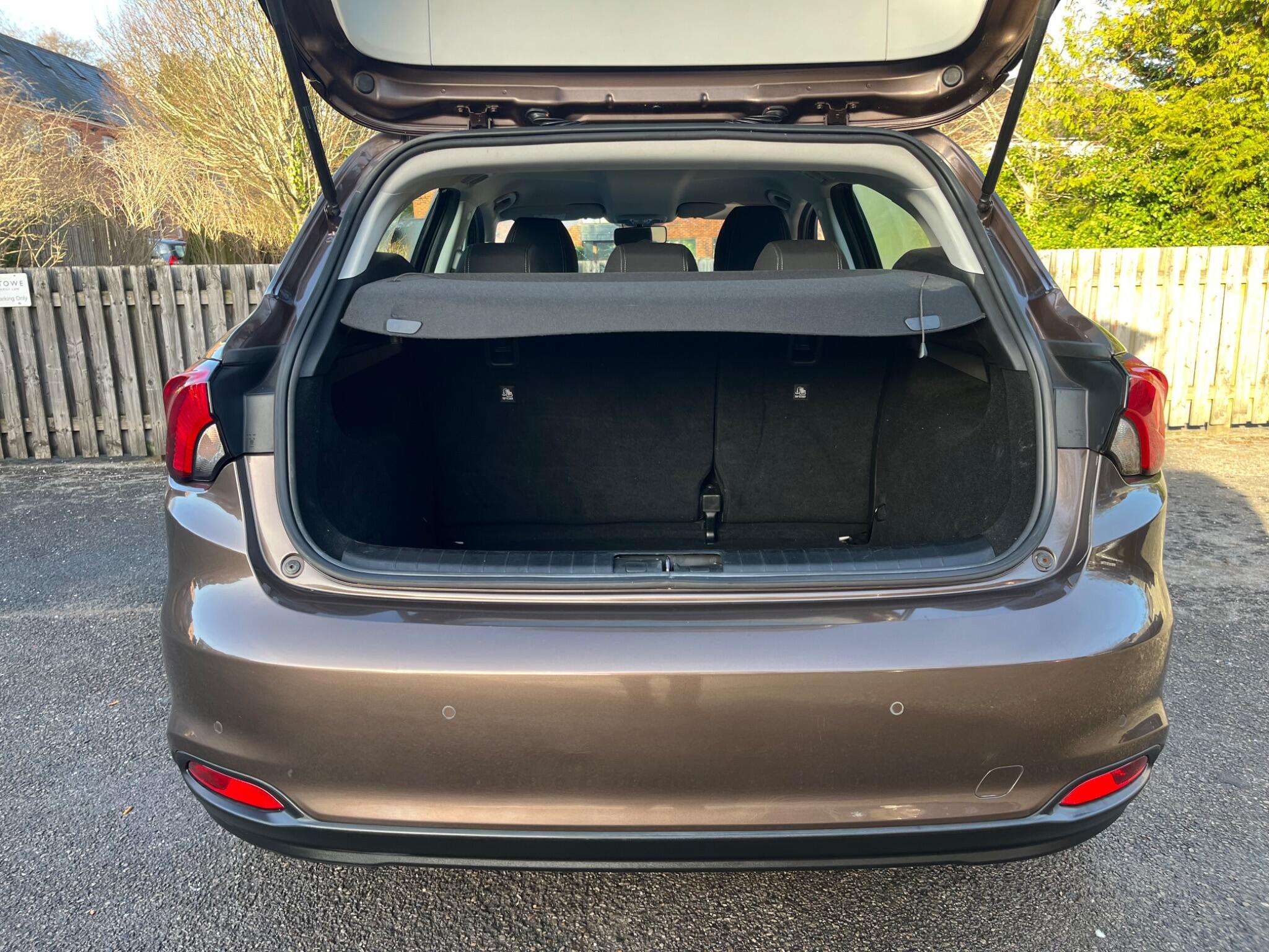 2017 FIAT TIPO 2017 FIAT TIPO