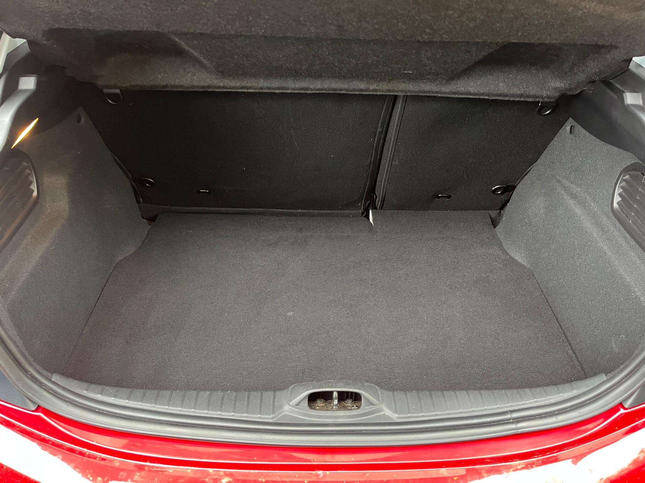 2016 PEUGEOT 208 2016 PEUGEOT 208