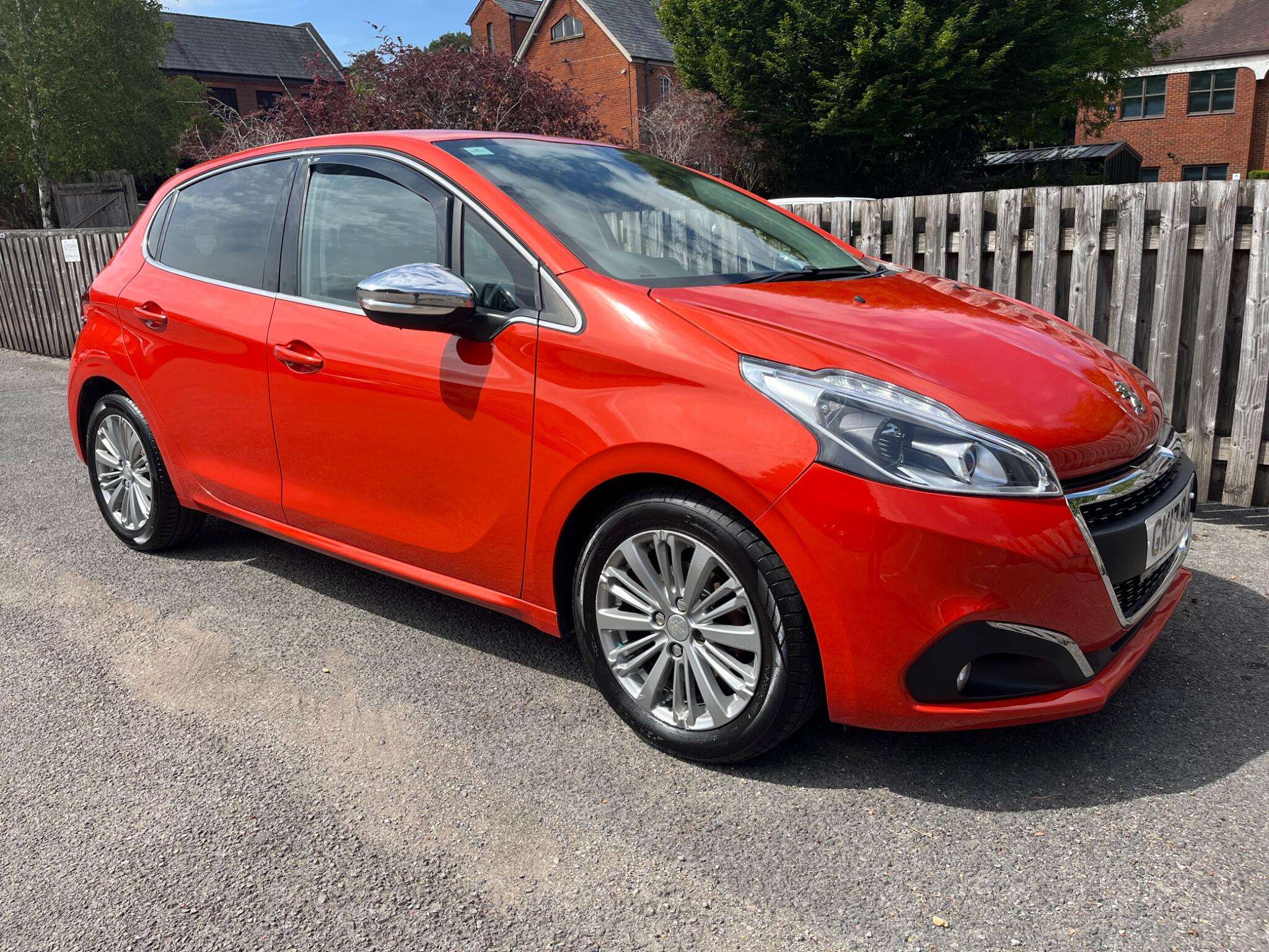 2017 PEUGEOT 208 2017 PEUGEOT 208