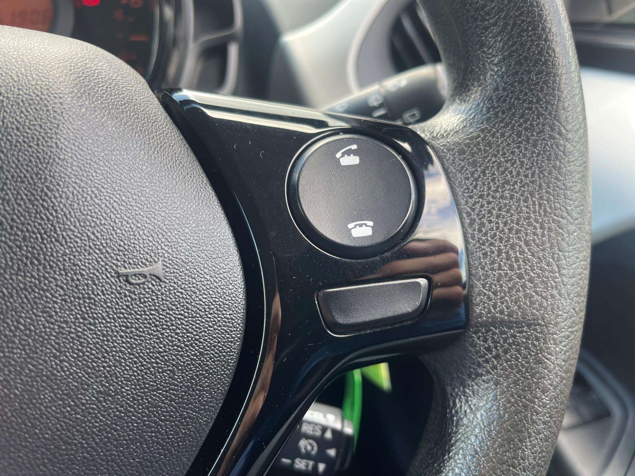 2016 PEUGEOT 108 2016 PEUGEOT 108