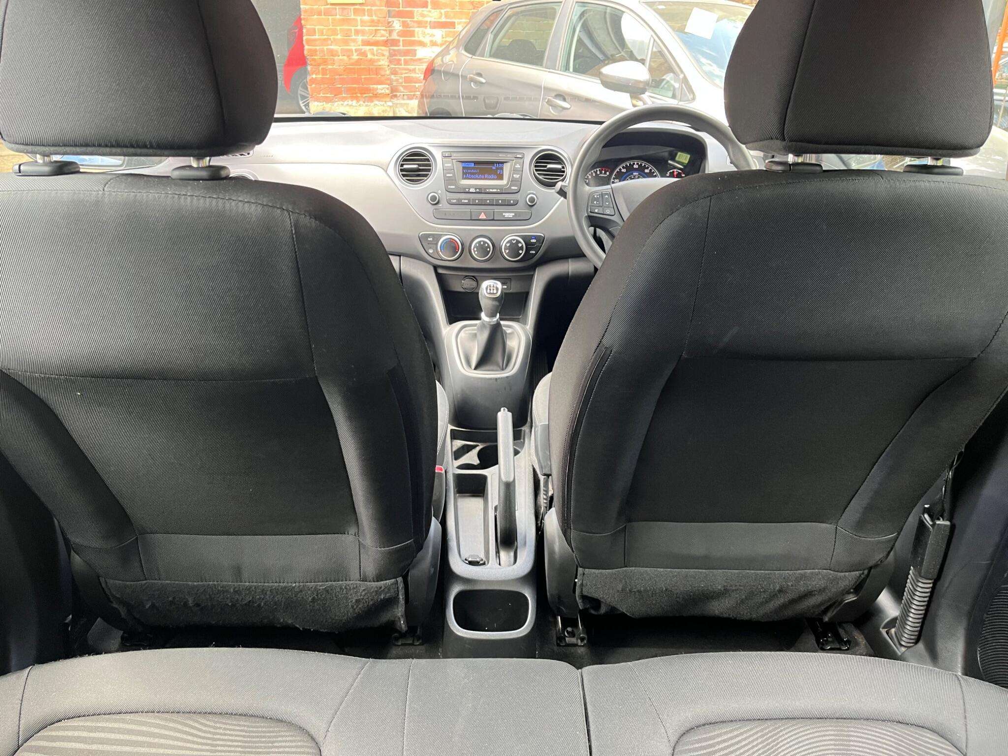 2017 HYUNDAI I10 2017 HYUNDAI I10