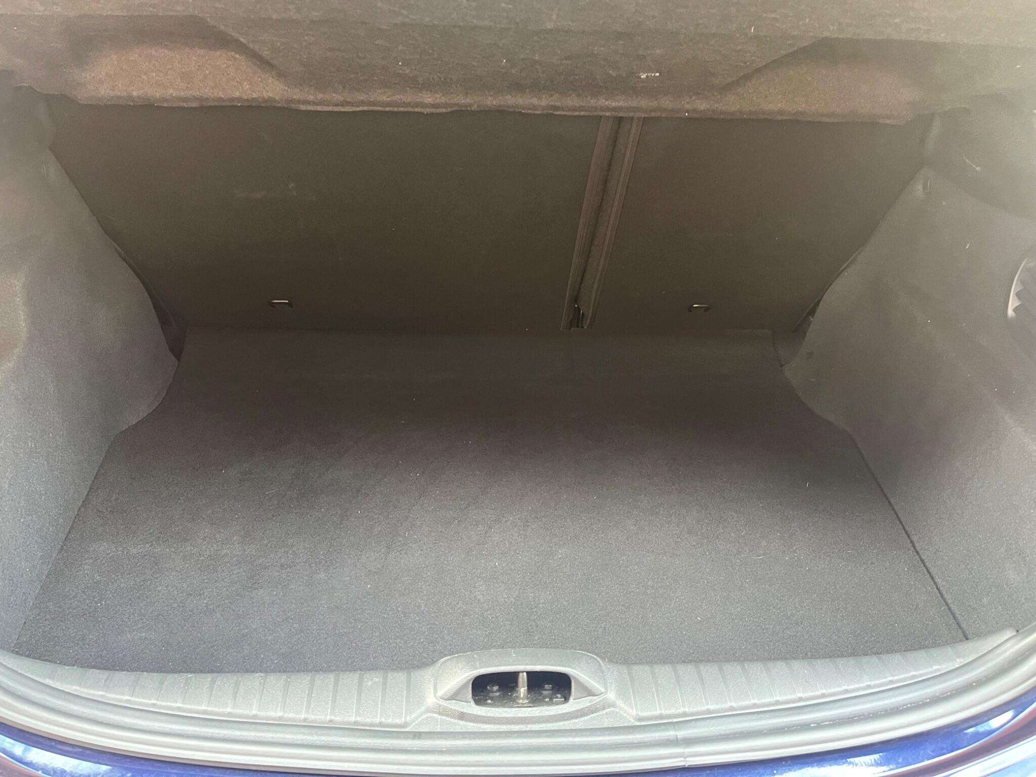 2018 PEUGEOT 208 2018 PEUGEOT 208