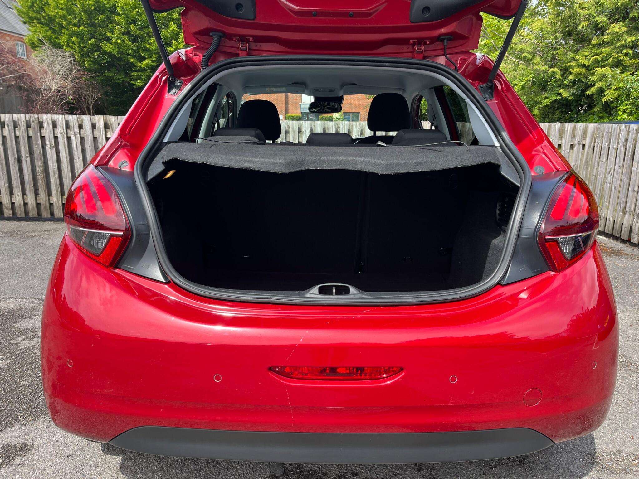2016 PEUGEOT 208 2016 PEUGEOT 208