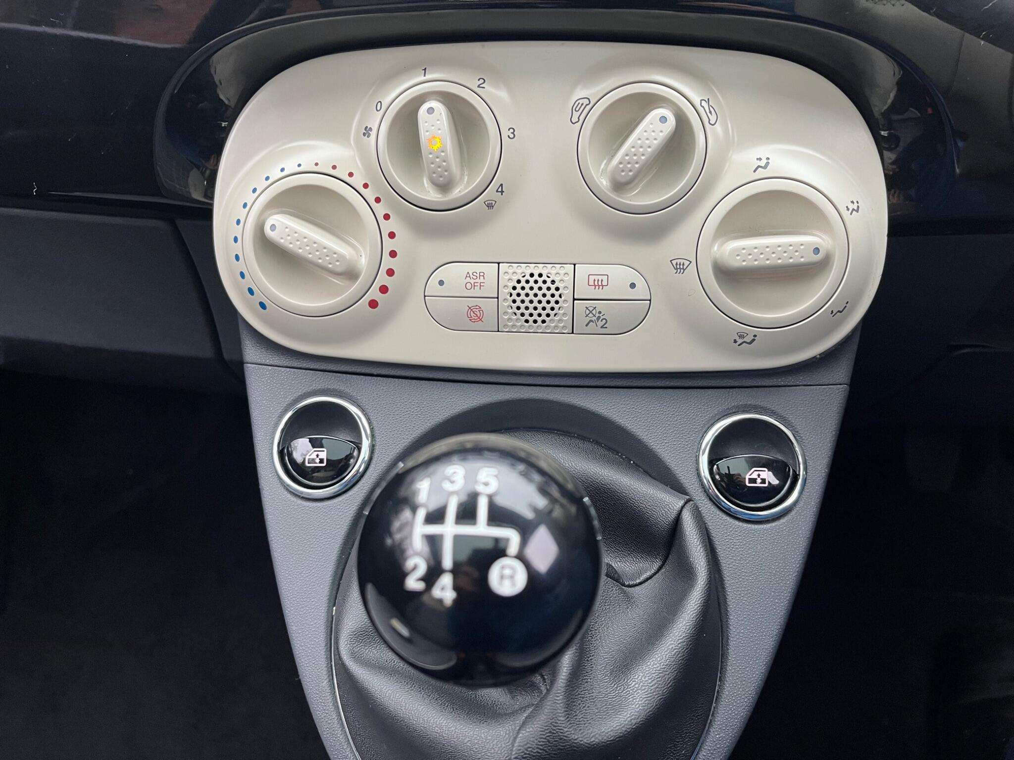 2015 FIAT 500 2015 FIAT 500