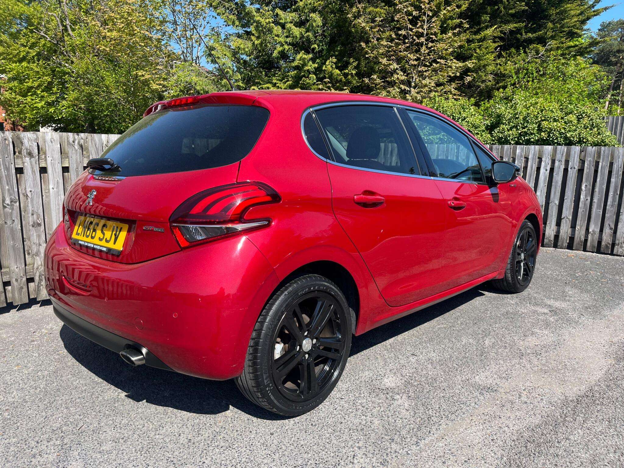 2016 PEUGEOT 208 2016 PEUGEOT 208