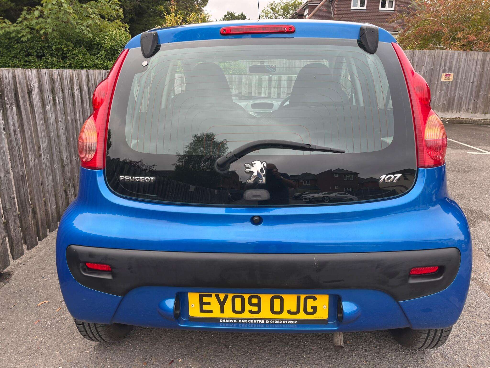 2009 PEUGEOT 107 2009 PEUGEOT 107