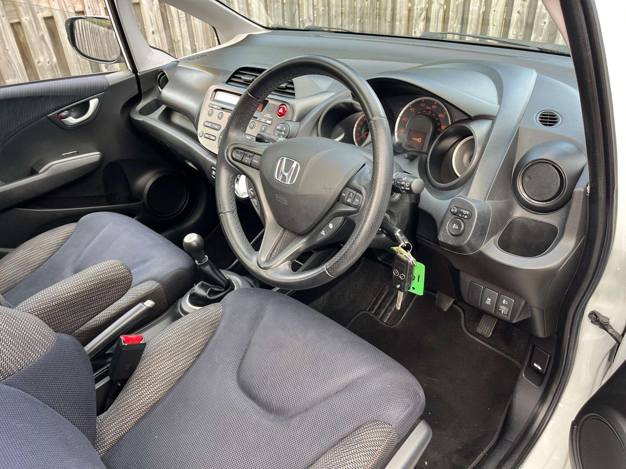 2014 HONDA JAZZ 2014 HONDA JAZZ