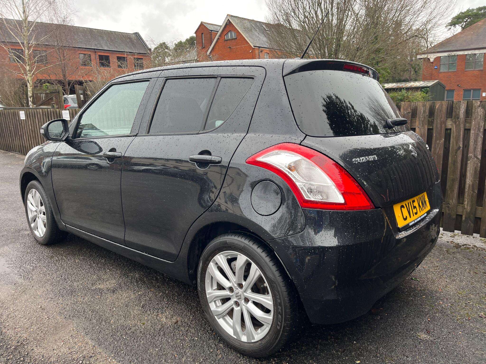 A 2015 SUZUKI SWIFT 1.2 Dualjet SZ4 Euro 5 (s/s) 5dr A 2015 SUZUKI SWIFT 1.2 Dualjet SZ4 Euro 5 (s/s) 5dr