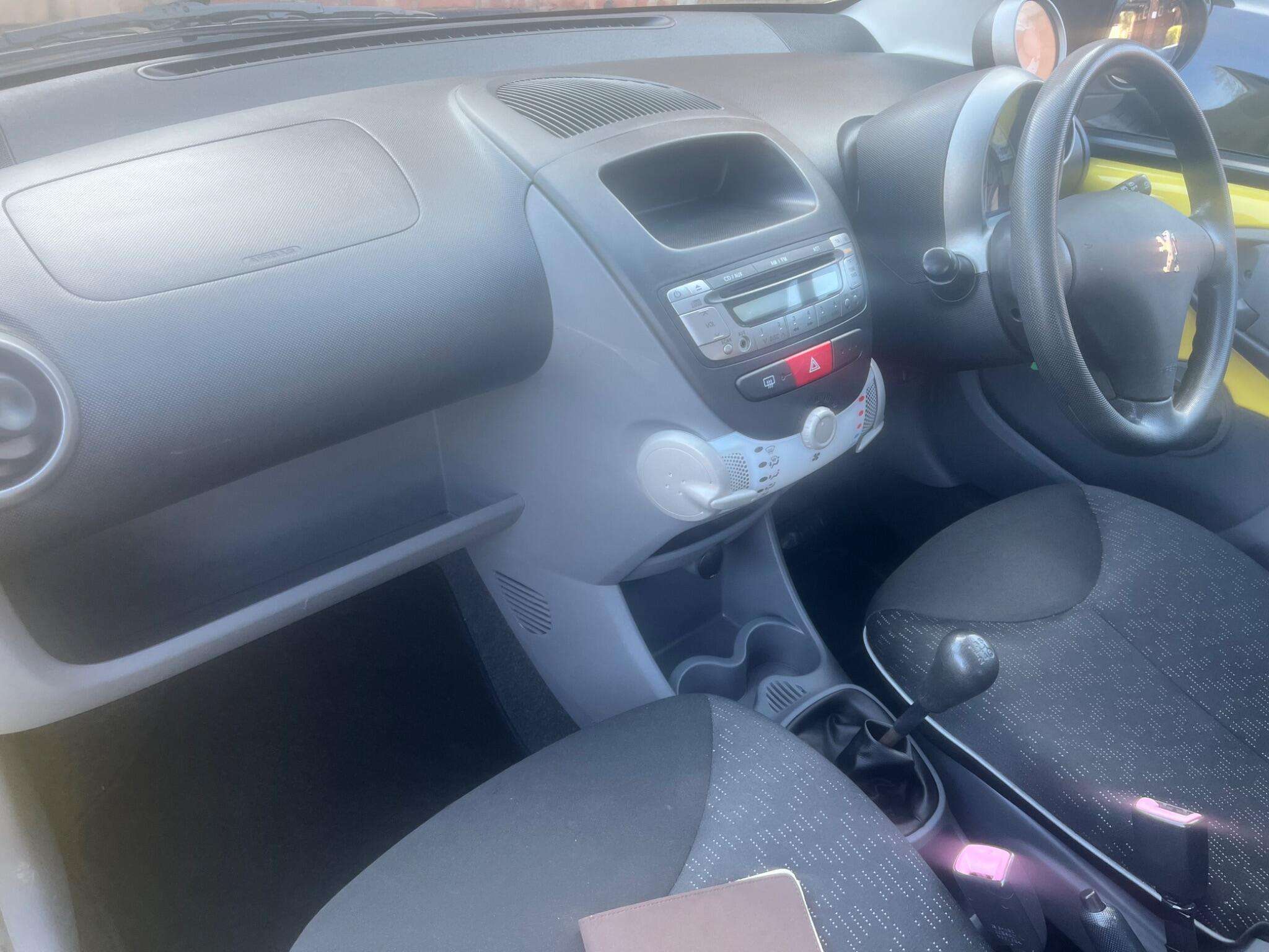 2010 PEUGEOT 107 2010 PEUGEOT 107