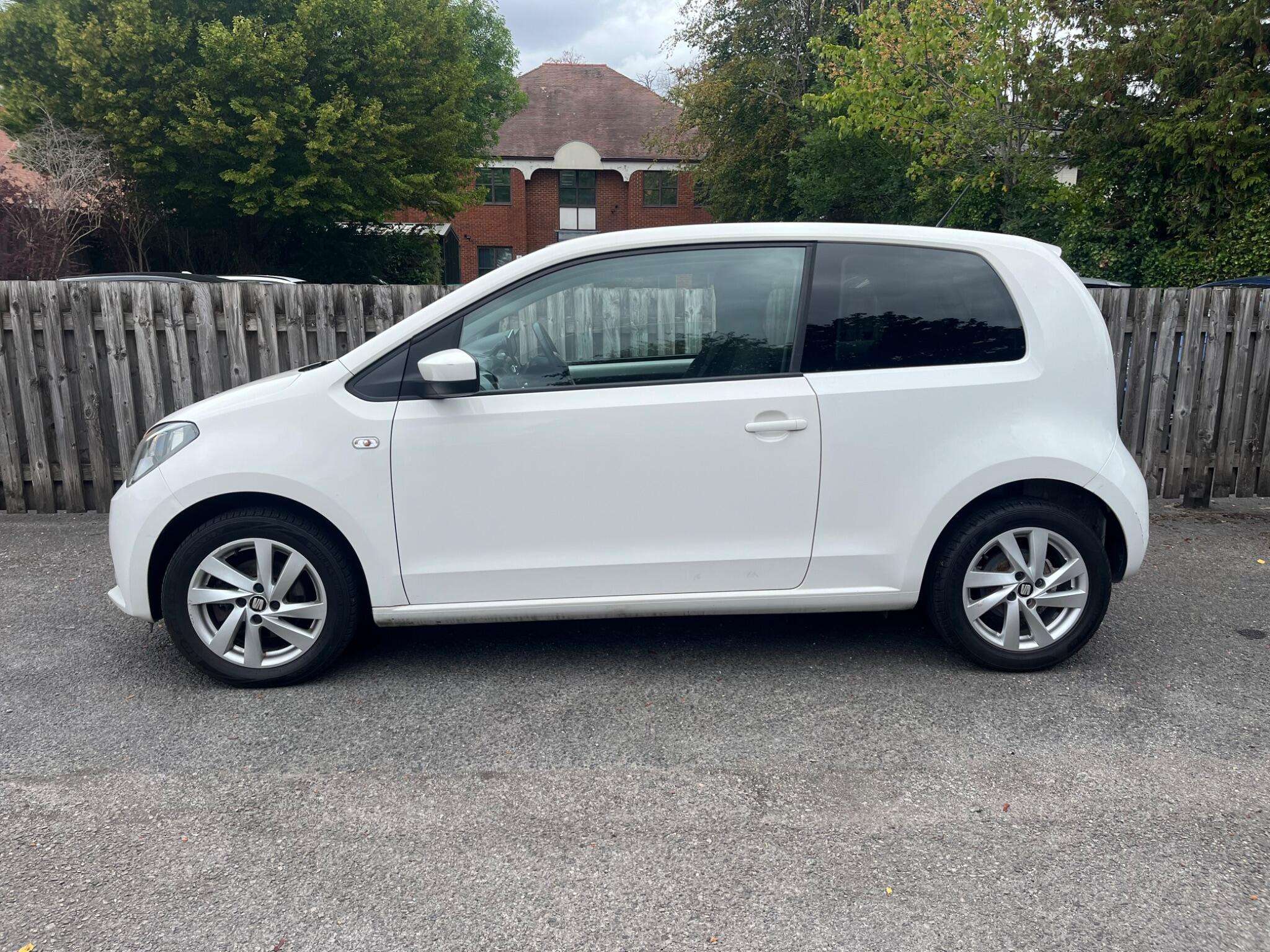 A 2015 SEAT MII 1.0 12v Sport Euro 5 3dr A 2015 SEAT MII 1.0 12v Sport Euro 5 3dr