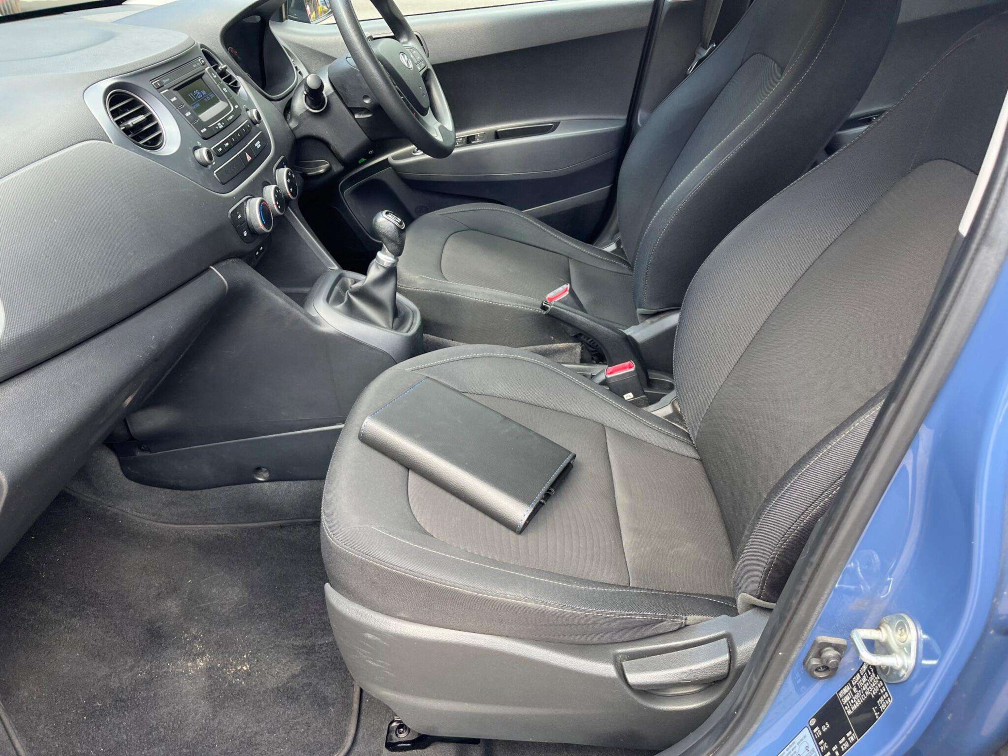 2017 HYUNDAI I10 2017 HYUNDAI I10