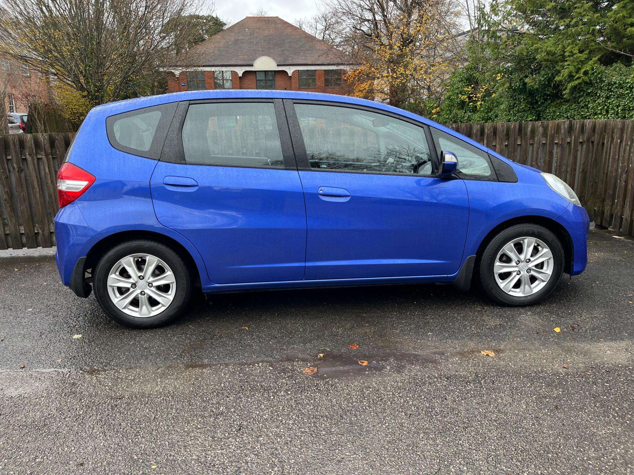 2011 HONDA JAZZ 2011 HONDA JAZZ