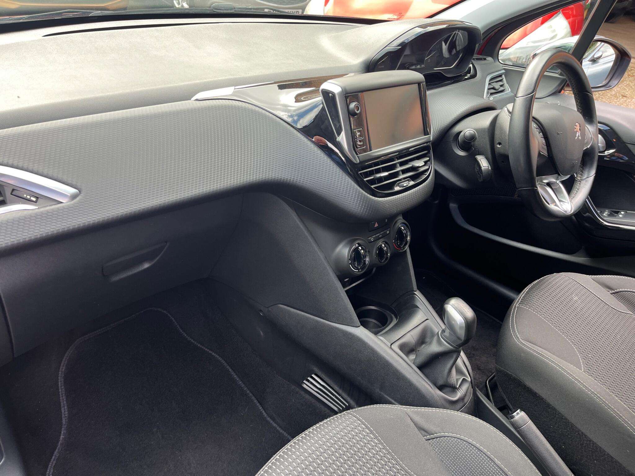2016 PEUGEOT 208 2016 PEUGEOT 208