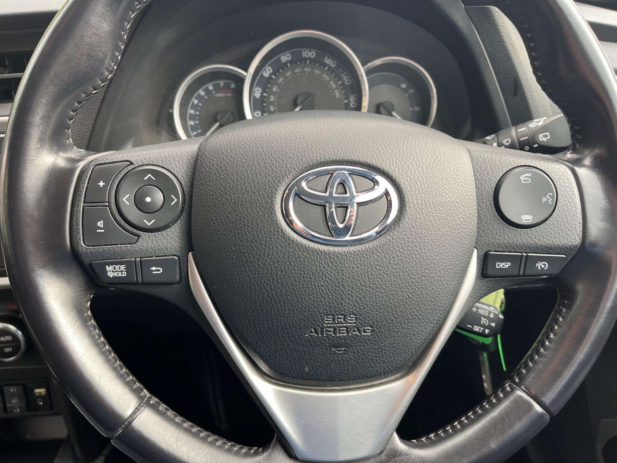 2015 TOYOTA AURIS 2015 TOYOTA AURIS