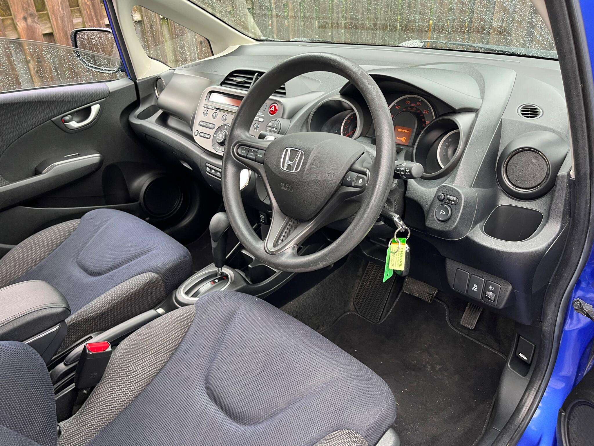 2011 HONDA JAZZ 2011 HONDA JAZZ